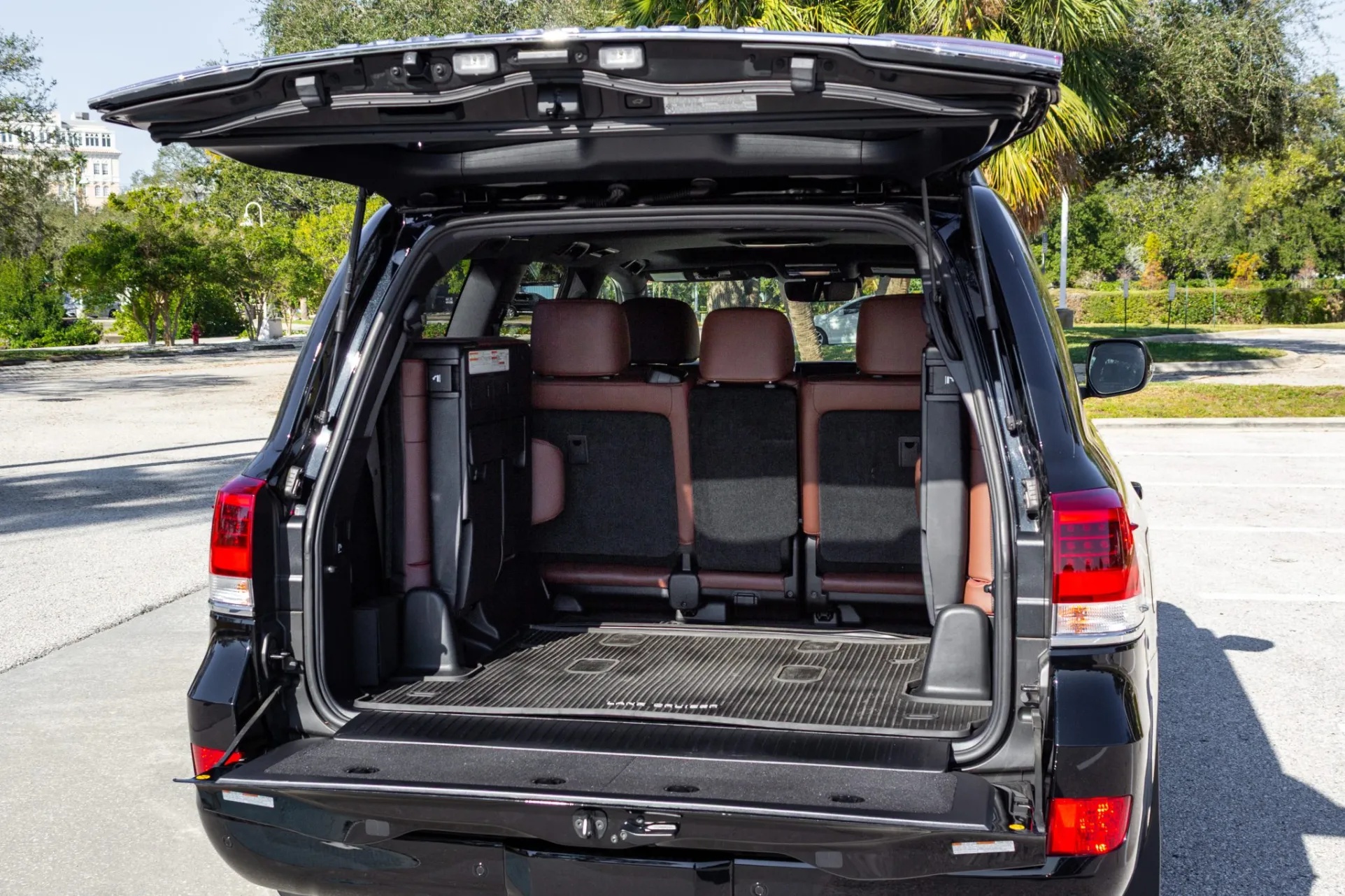2021 Toyota Land Cruiser
