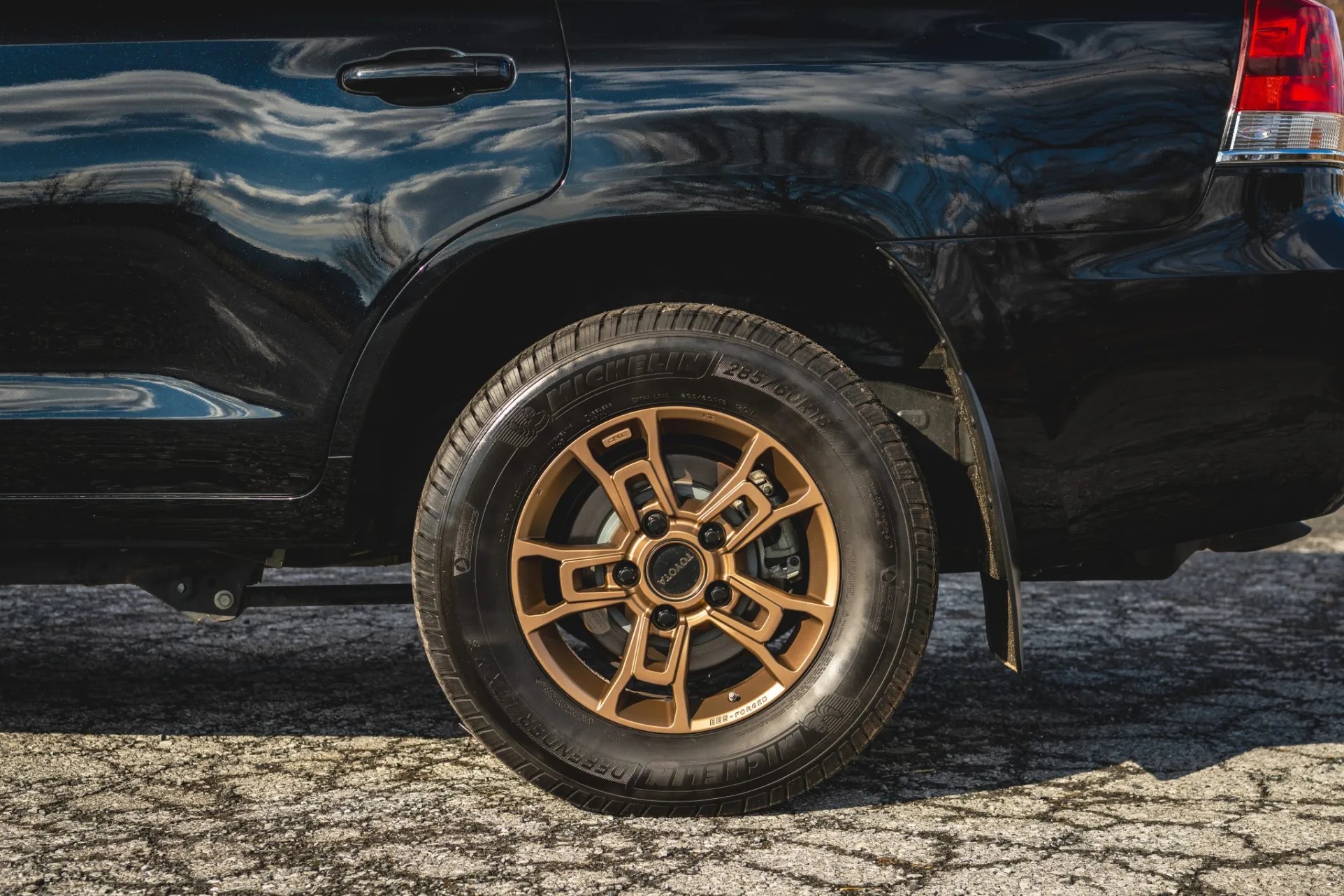 2021 Toyota Land Cruiser Heritage Edition