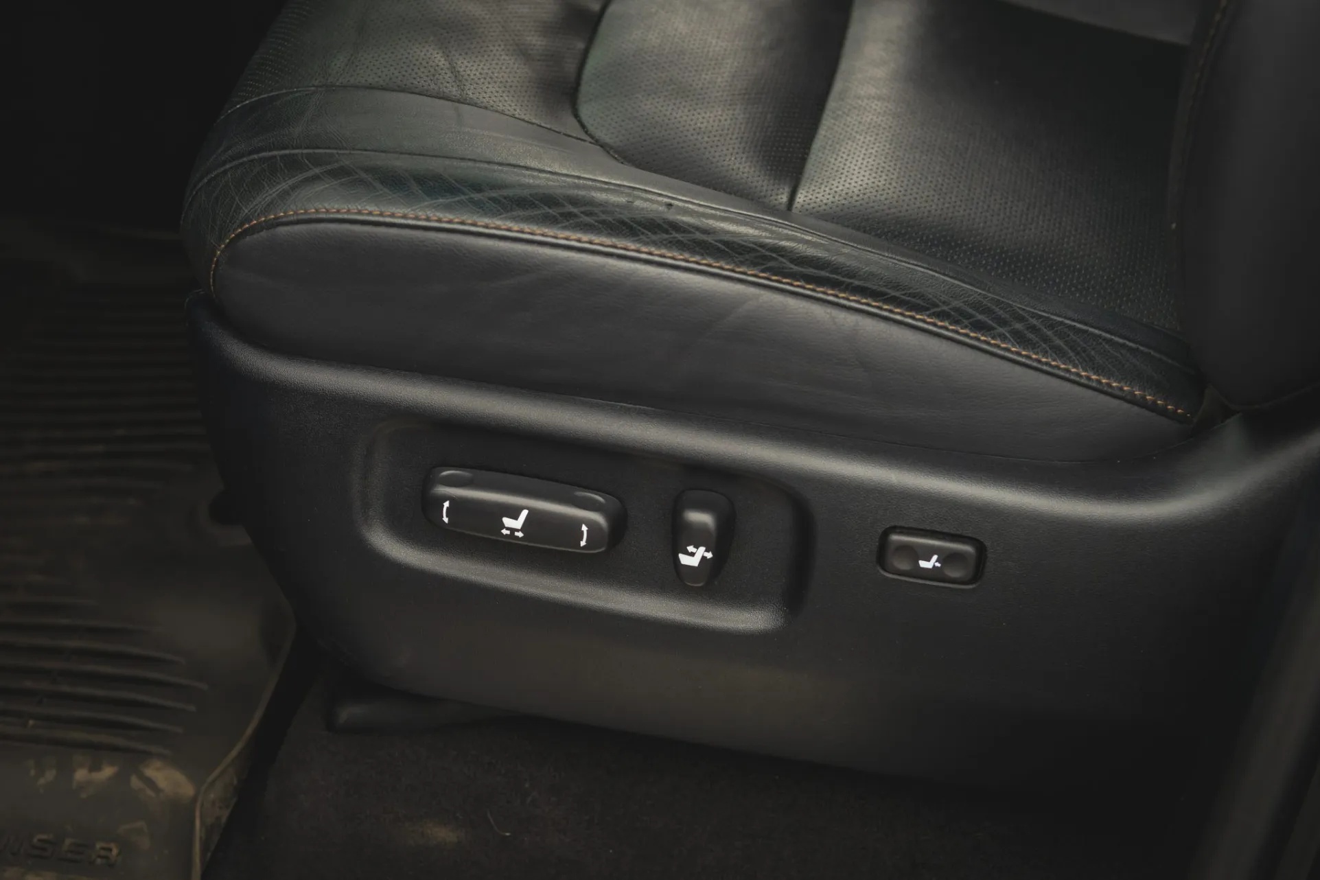 2021 Toyota Land Cruiser Heritage Edition