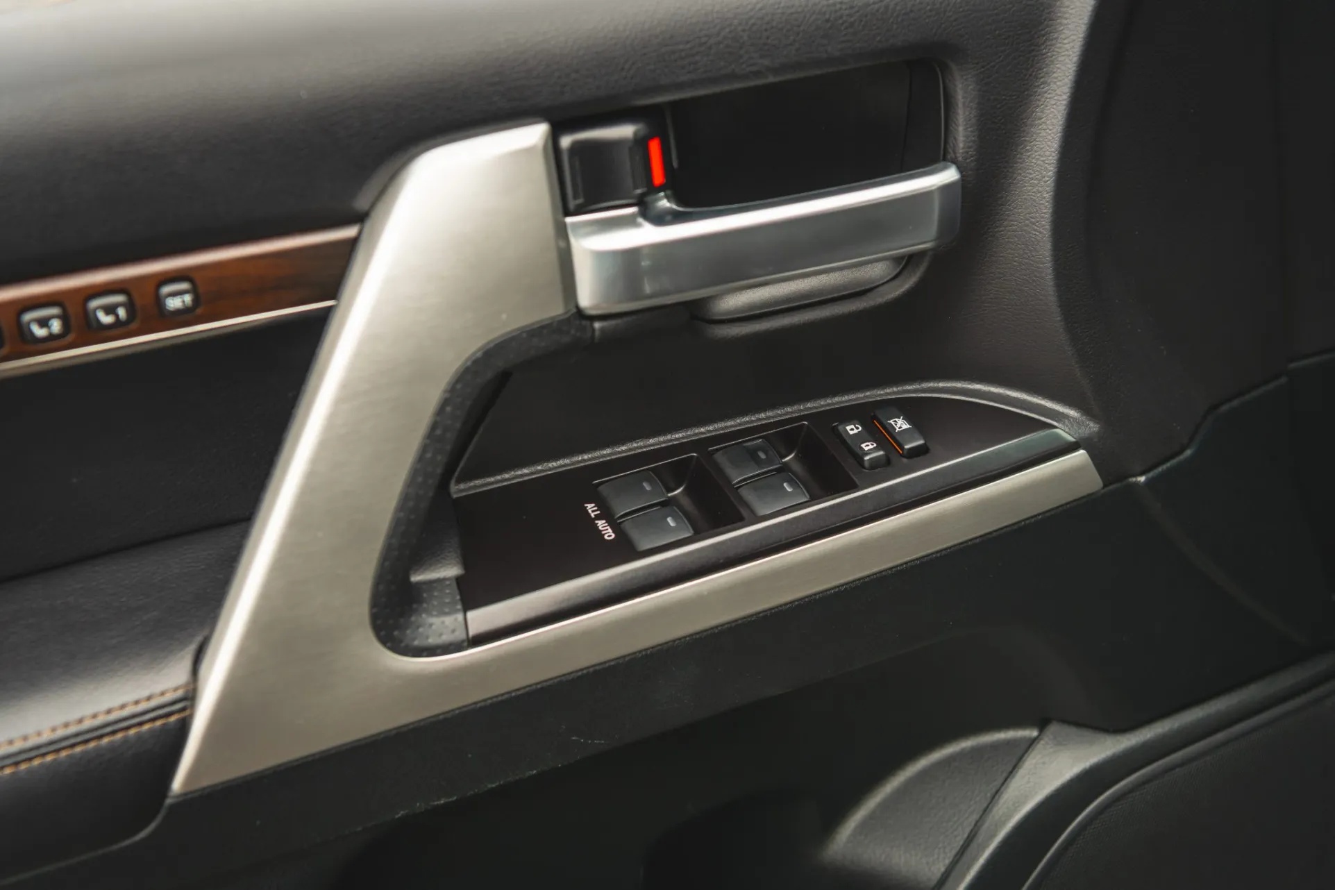 2021 Toyota Land Cruiser Heritage Edition