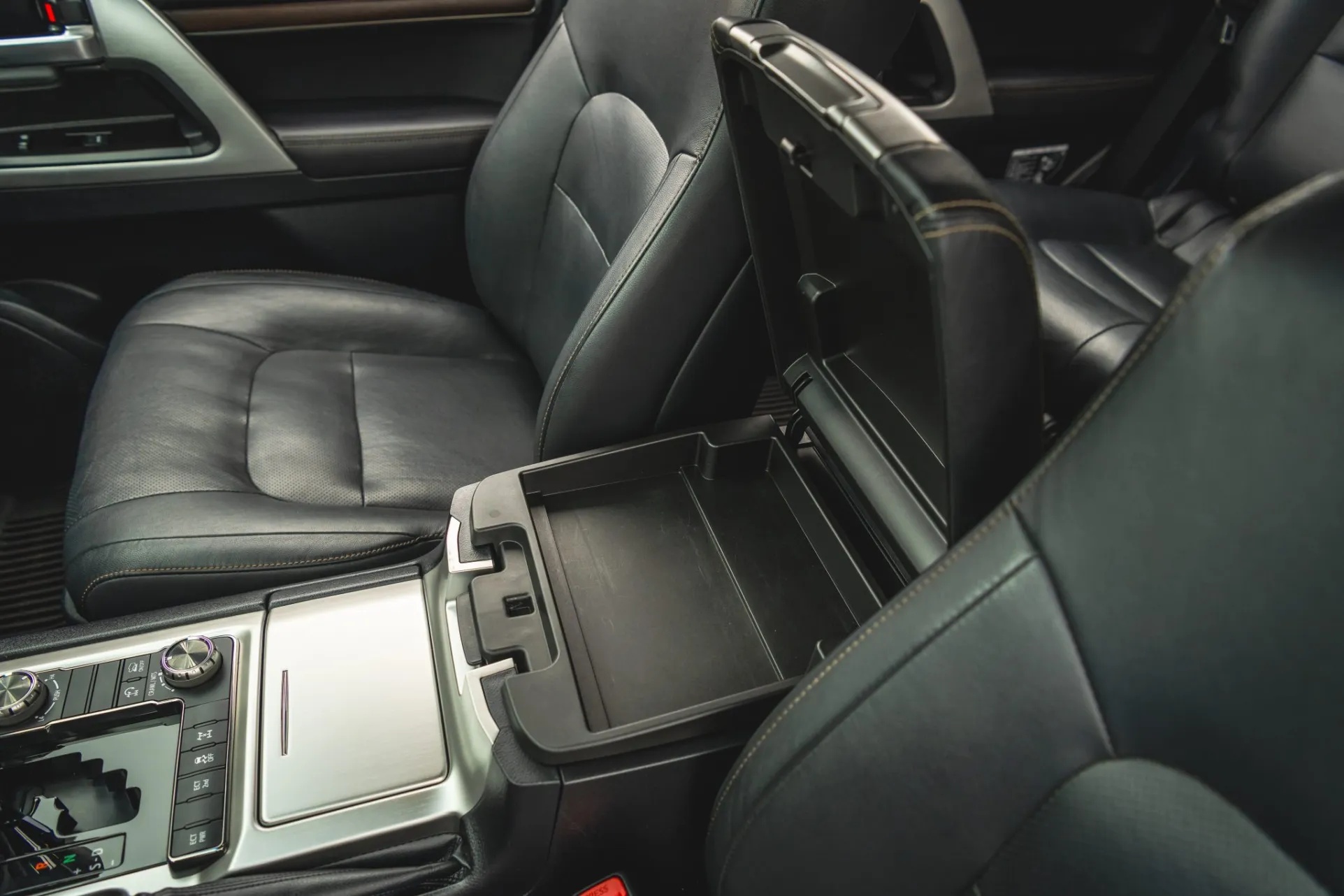 2021 Toyota Land Cruiser Heritage Edition