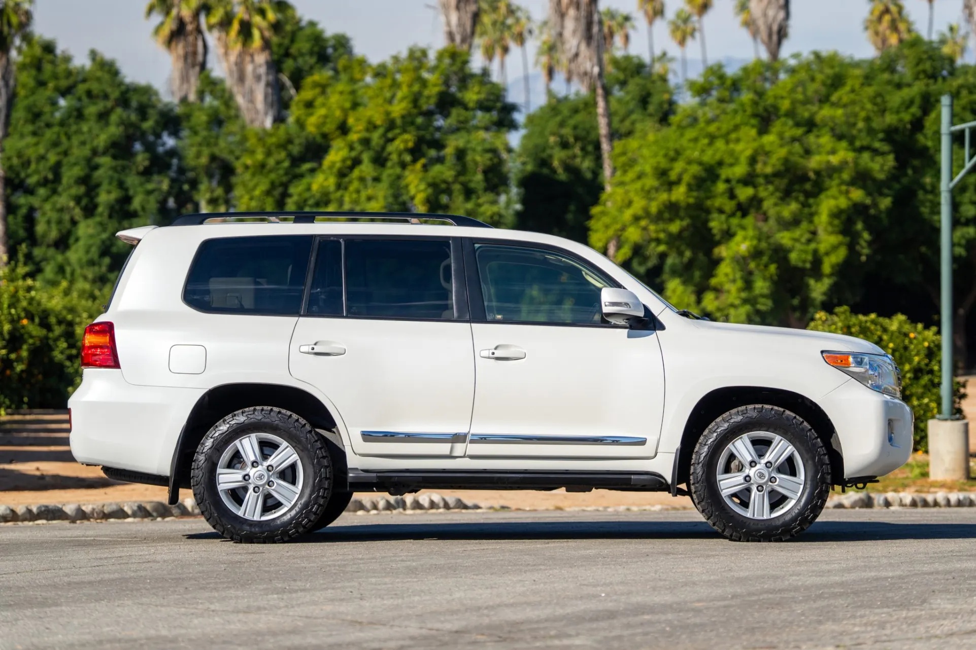 2014 Toyota Land Cruiser
