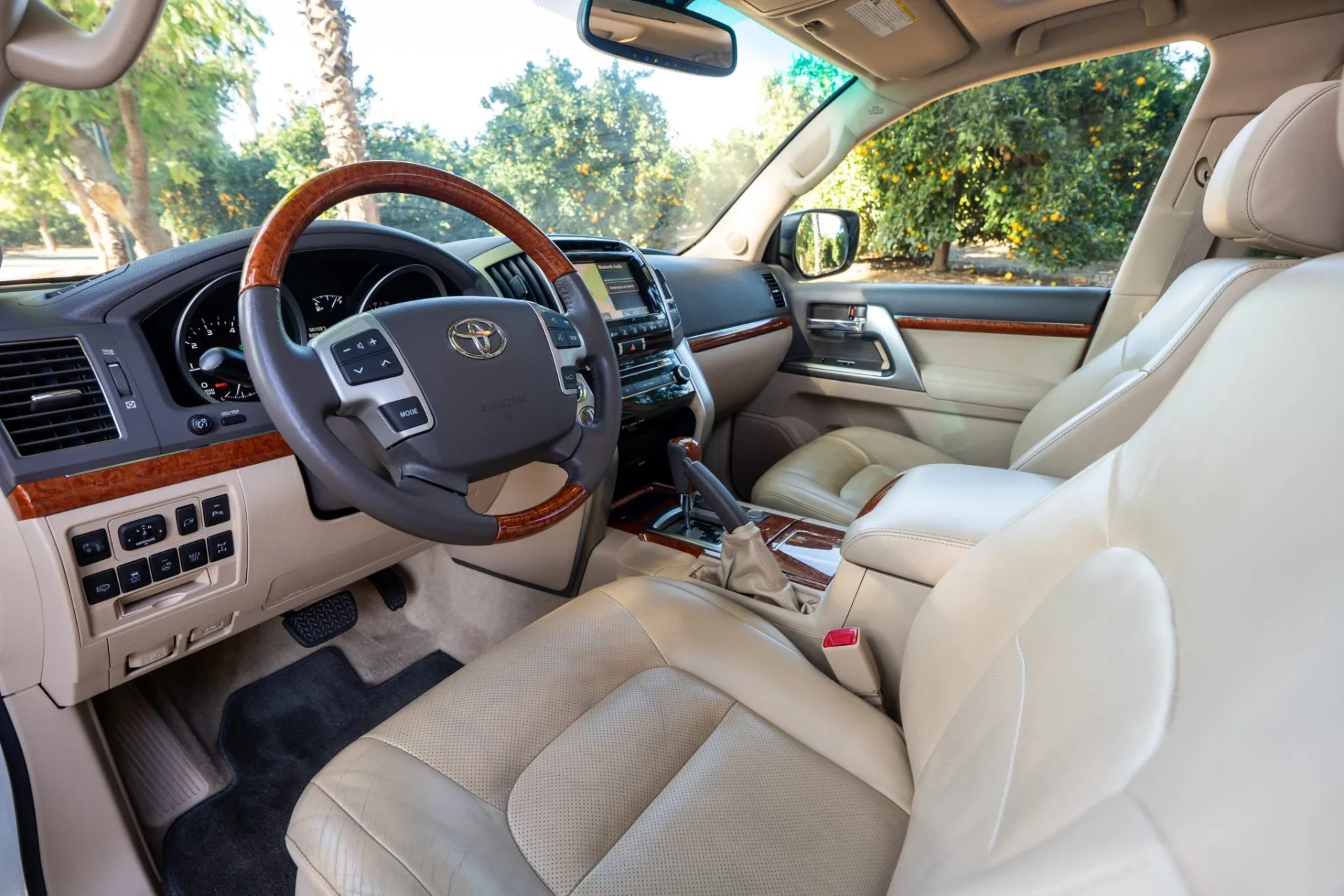 2014 Toyota Land Cruiser