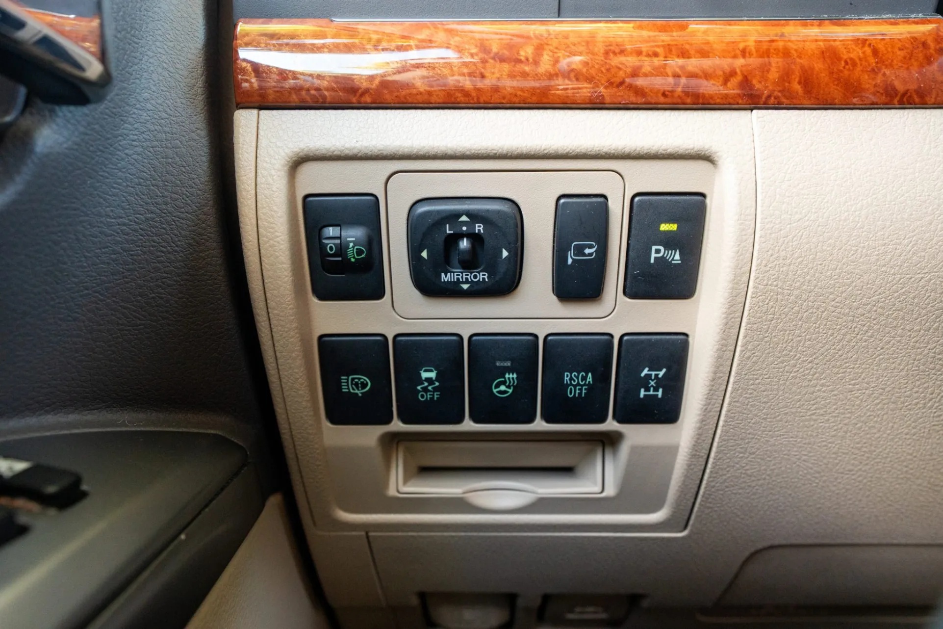 2014 Toyota Land Cruiser