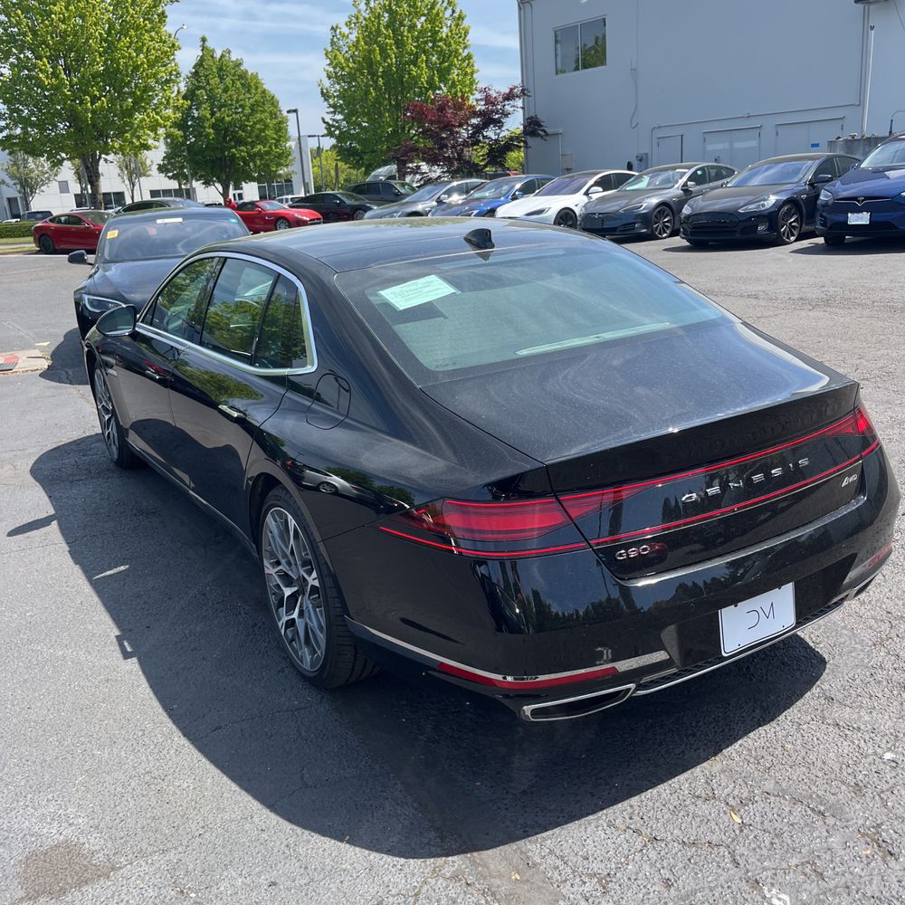 2025 Genesis G90 3.5T e-Supercharger