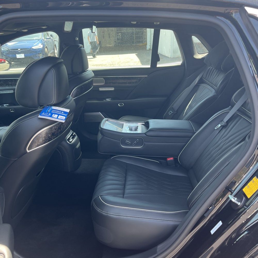 2025 Genesis G90 3.5T e-Supercharger
