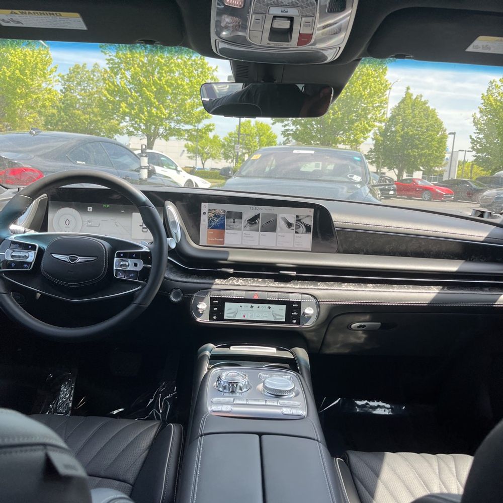 2025 Genesis G90 3.5T e-Supercharger