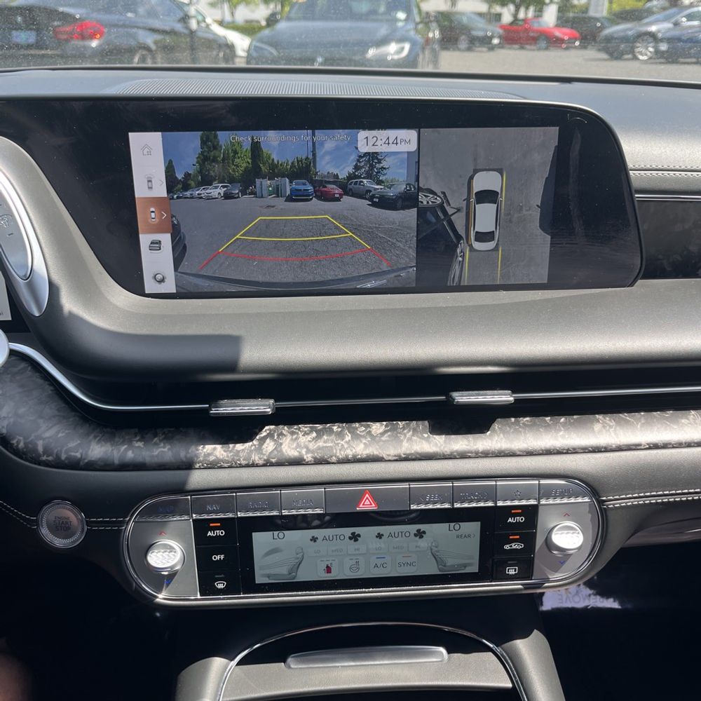 2025 Genesis G90 3.5T e-Supercharger