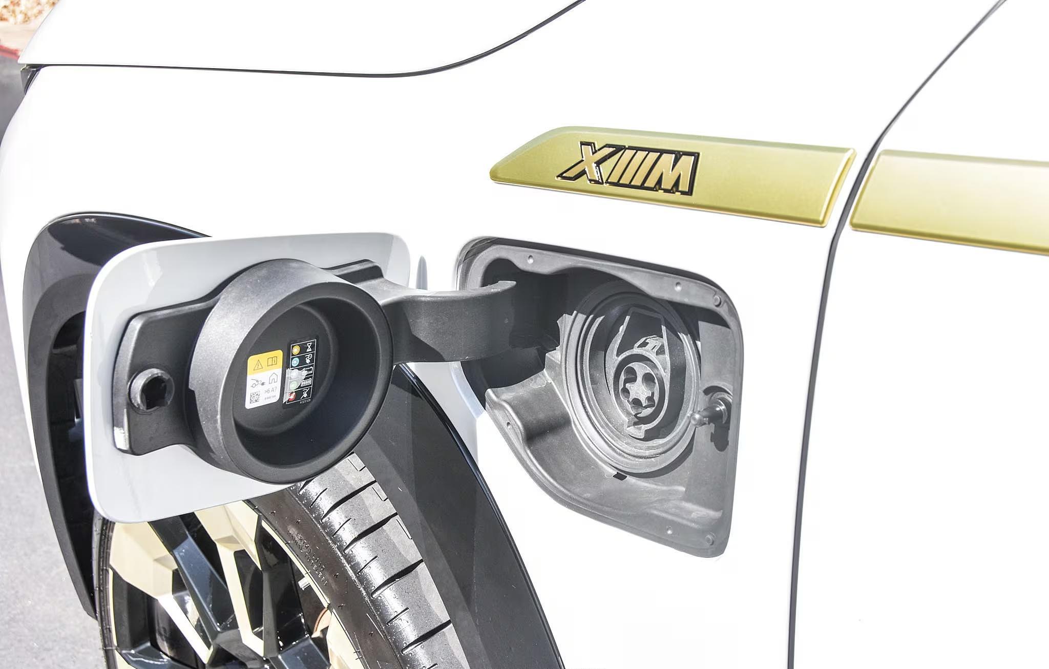 2024 BMW XM