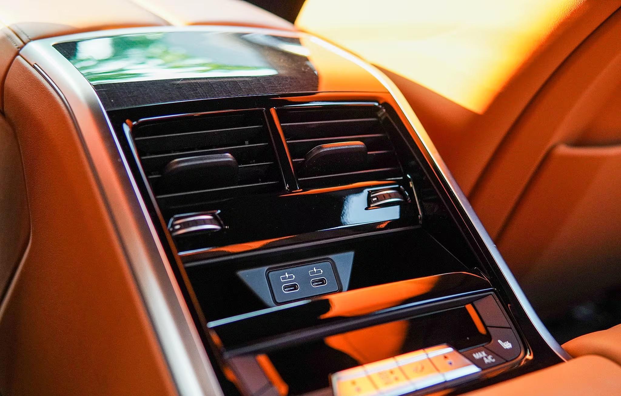 2023 BMW Alpina B8 Gran Coupe