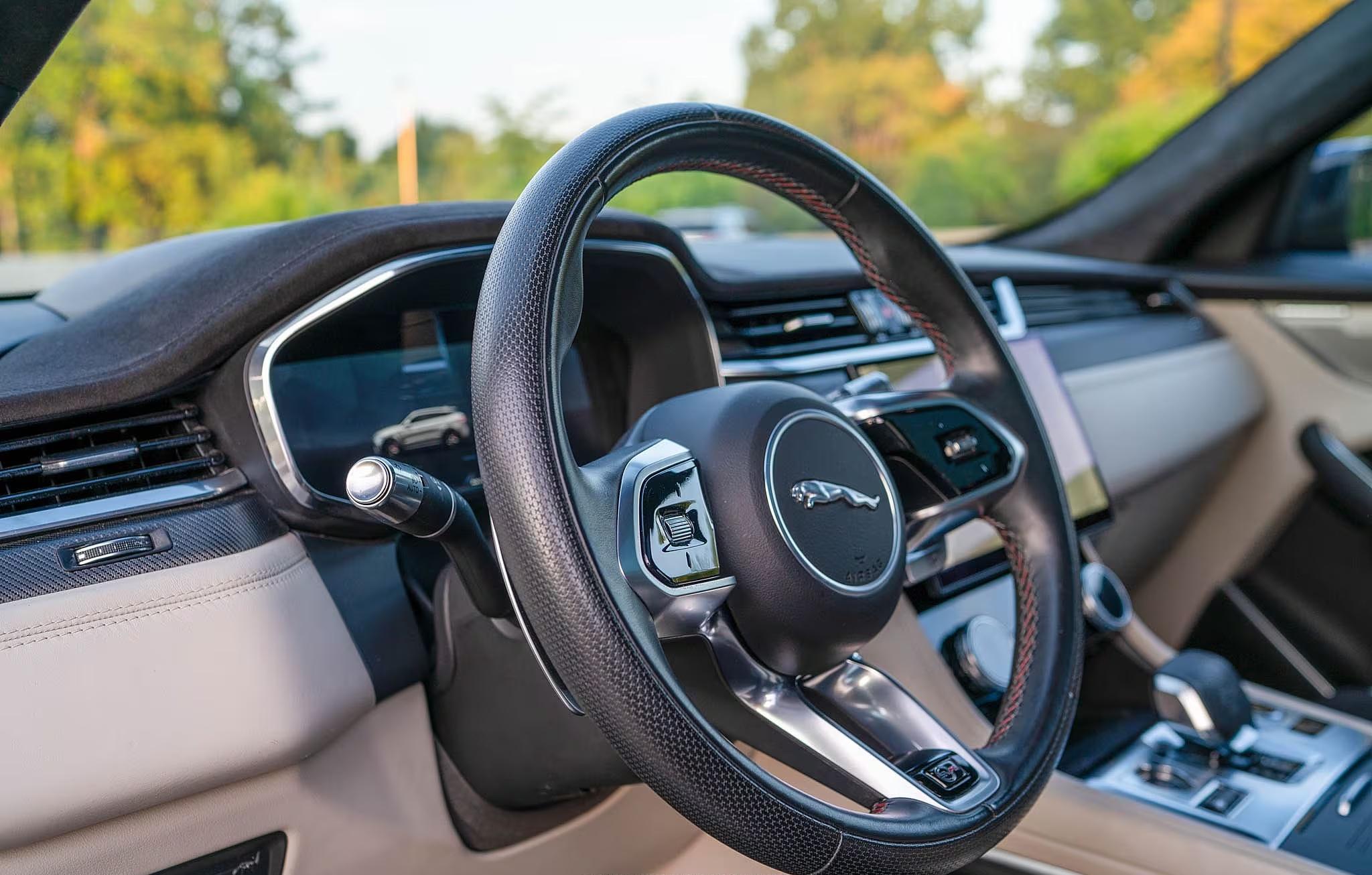 2021 Jaguar F-Pace SVR