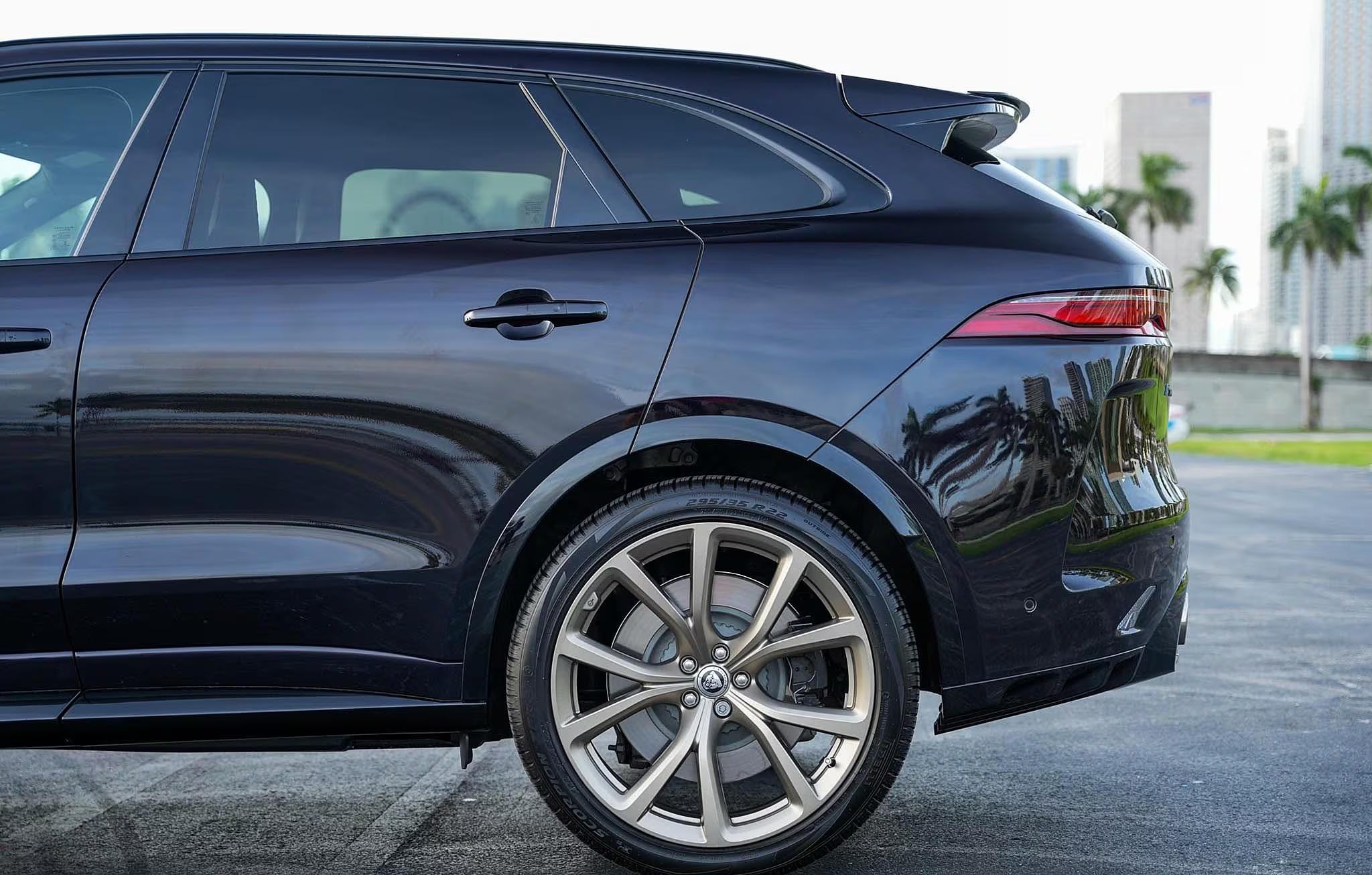 2023 Jaguar F-Pace SVR Edition 1988
