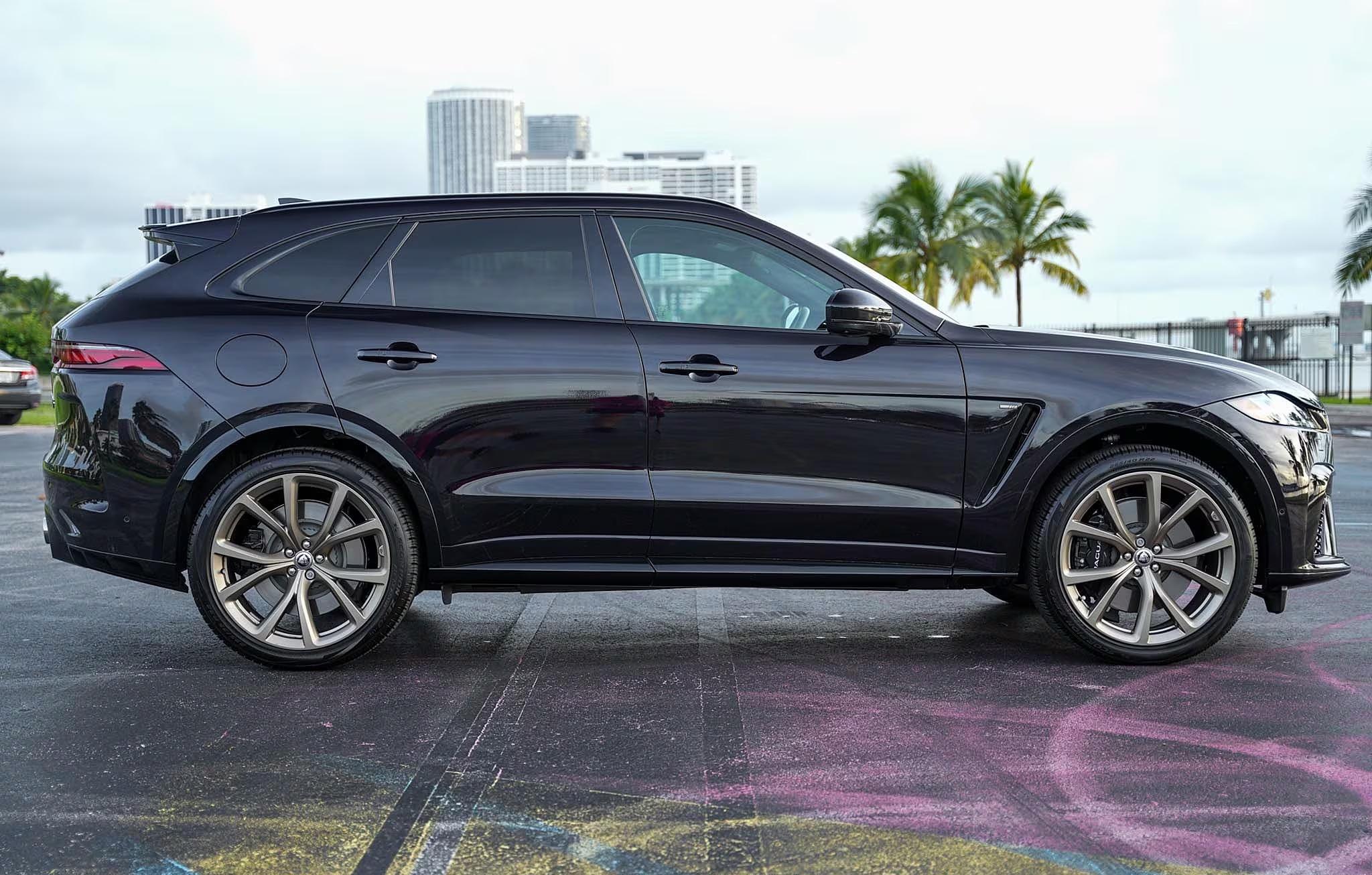 2023 Jaguar F-Pace SVR Edition 1988