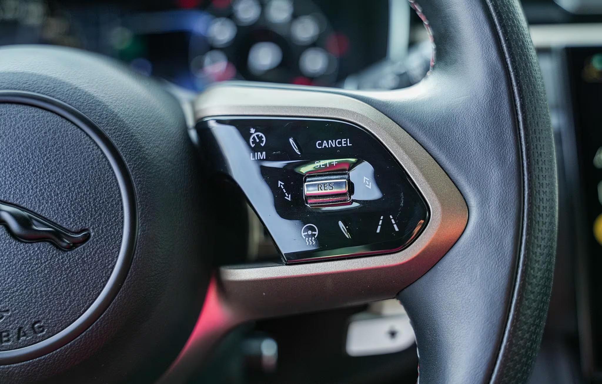 2023 Jaguar F-Pace SVR Edition 1988