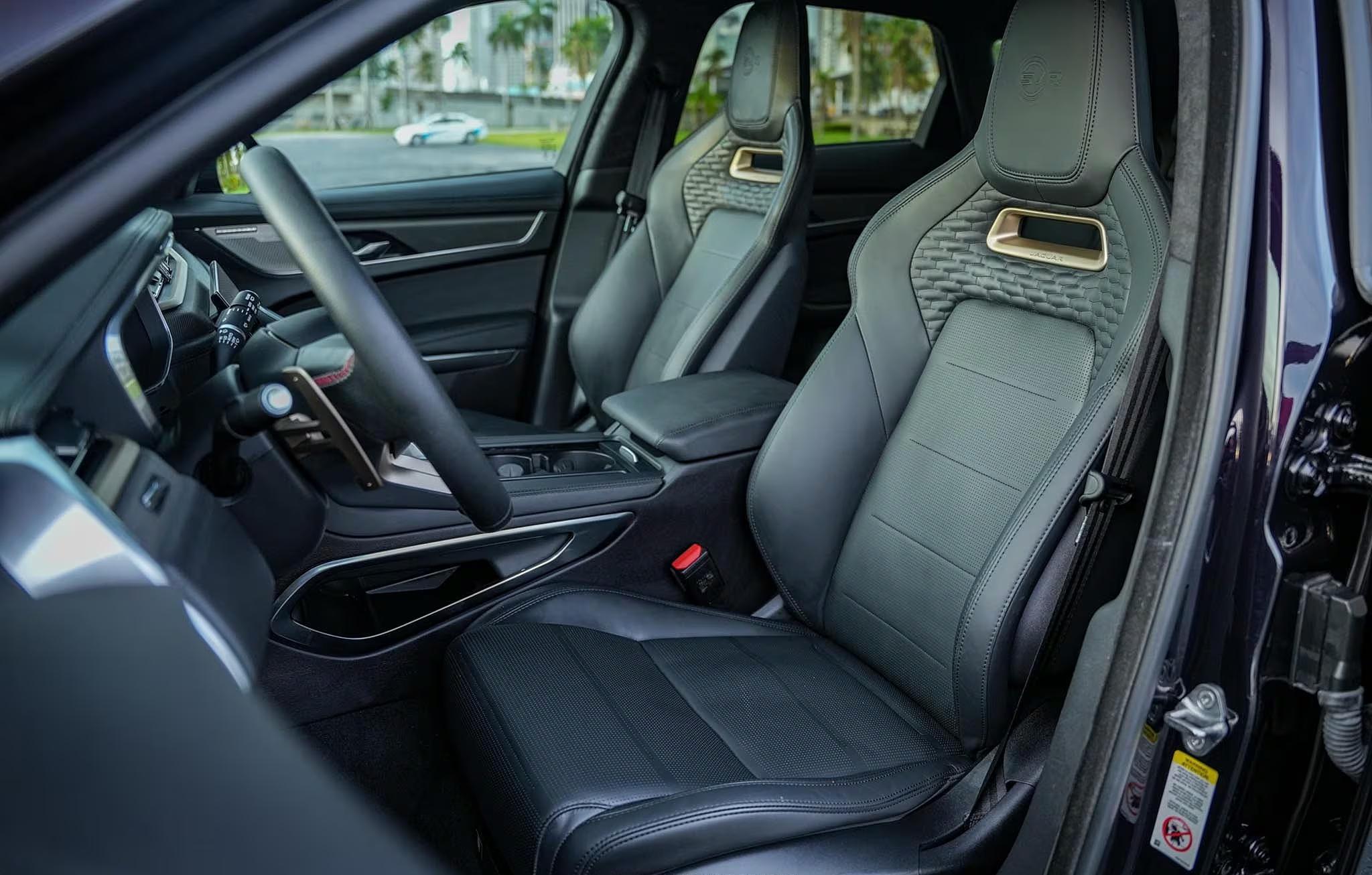 2023 Jaguar F-Pace SVR Edition 1988