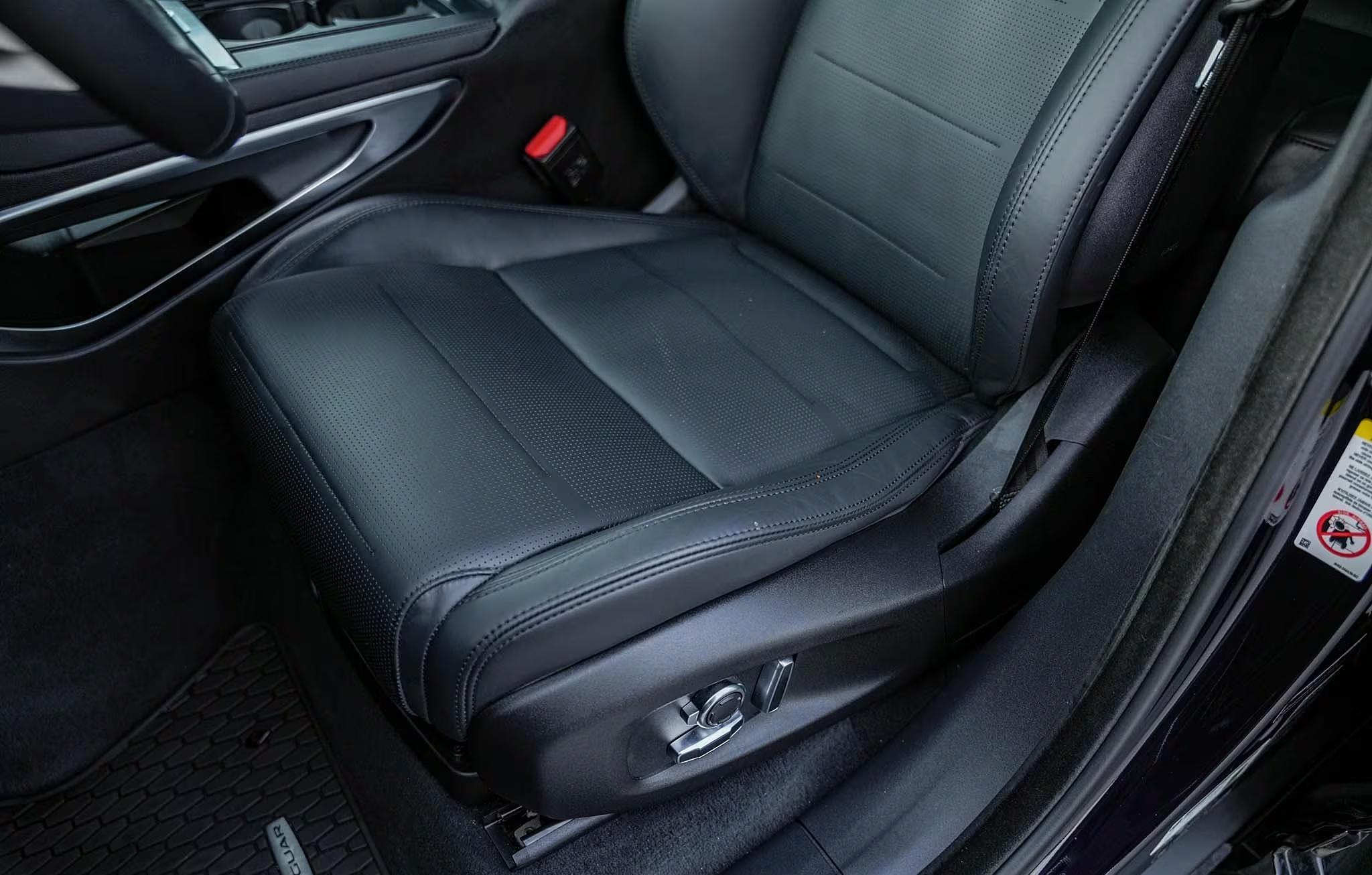 2023 Jaguar F-Pace SVR Edition 1988