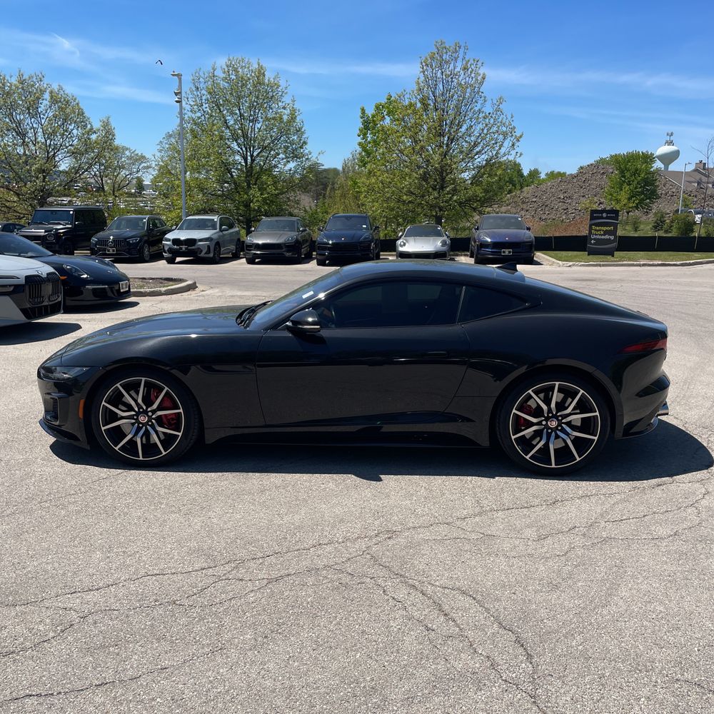 2023 Jaguar F-TYPE R