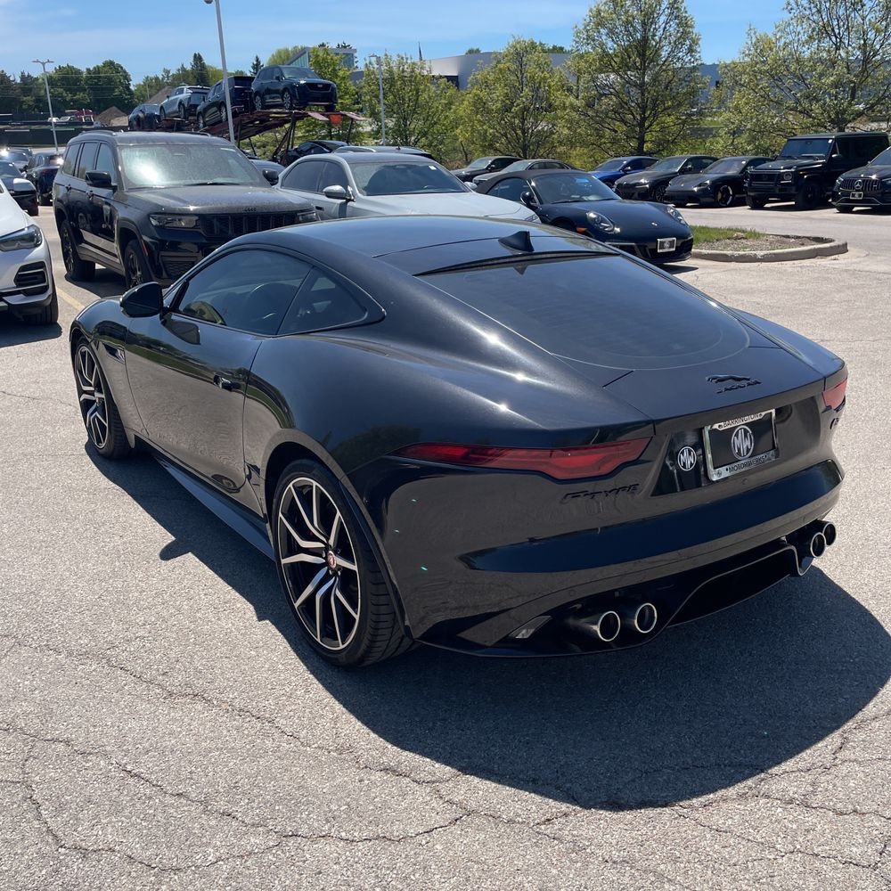 2023 Jaguar F-TYPE R