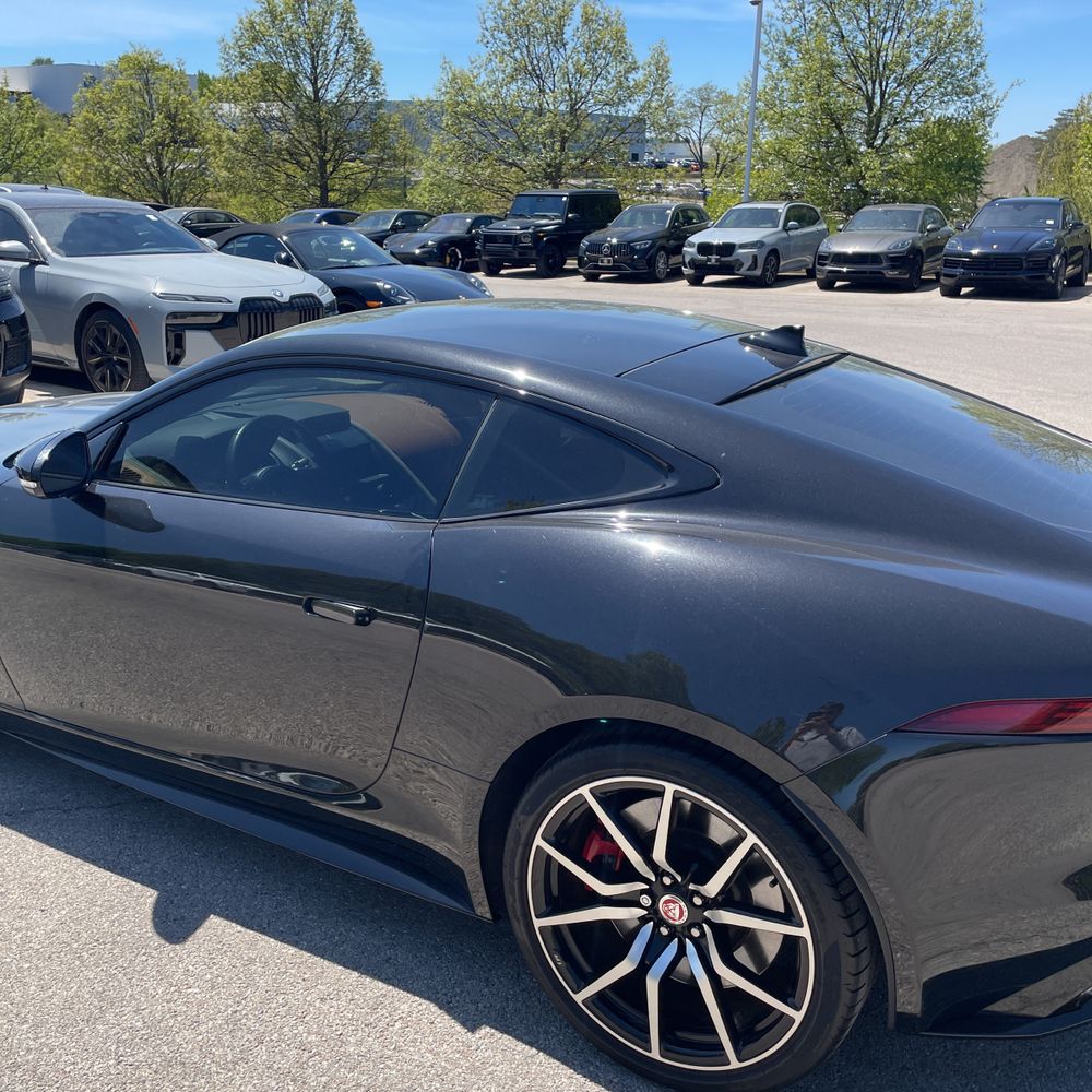 2023 Jaguar F-TYPE R