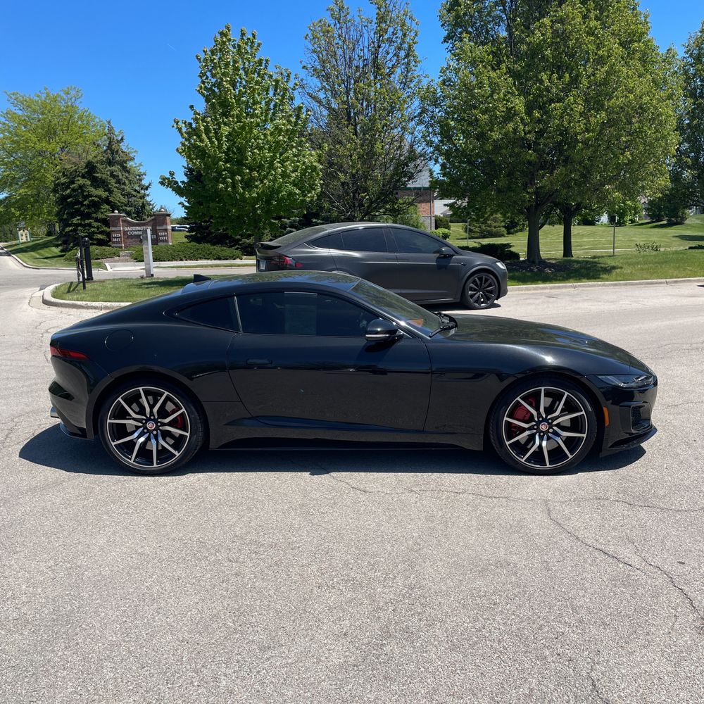2023 Jaguar F-TYPE R