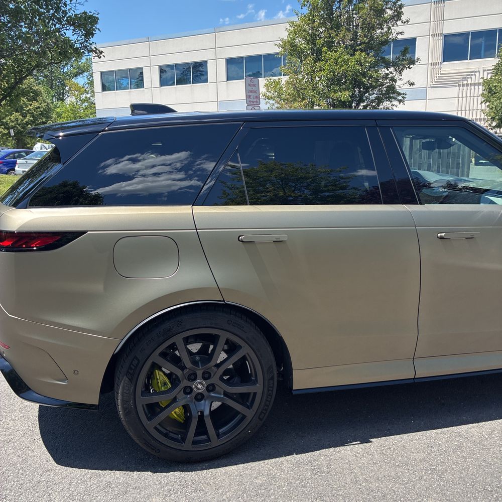 2024 Land Rover Range Rover Sport SV Edition One Carbon Bronze