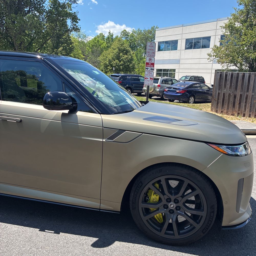 2024 Land Rover Range Rover Sport SV Edition One Carbon Bronze