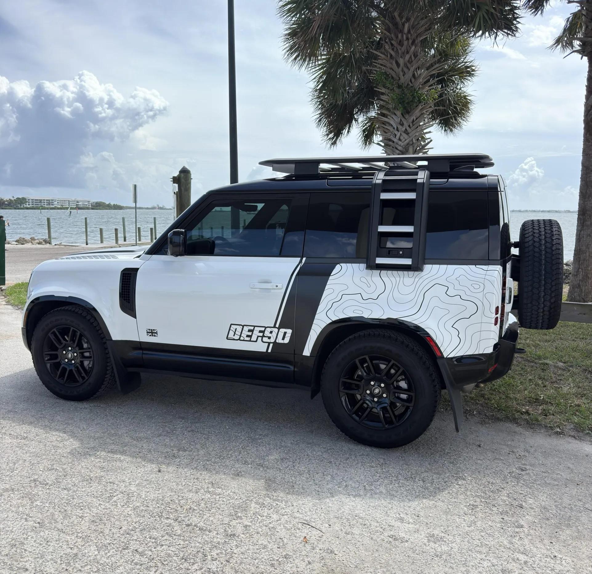 2023 Land Rover Defender 90 Trophy Edition