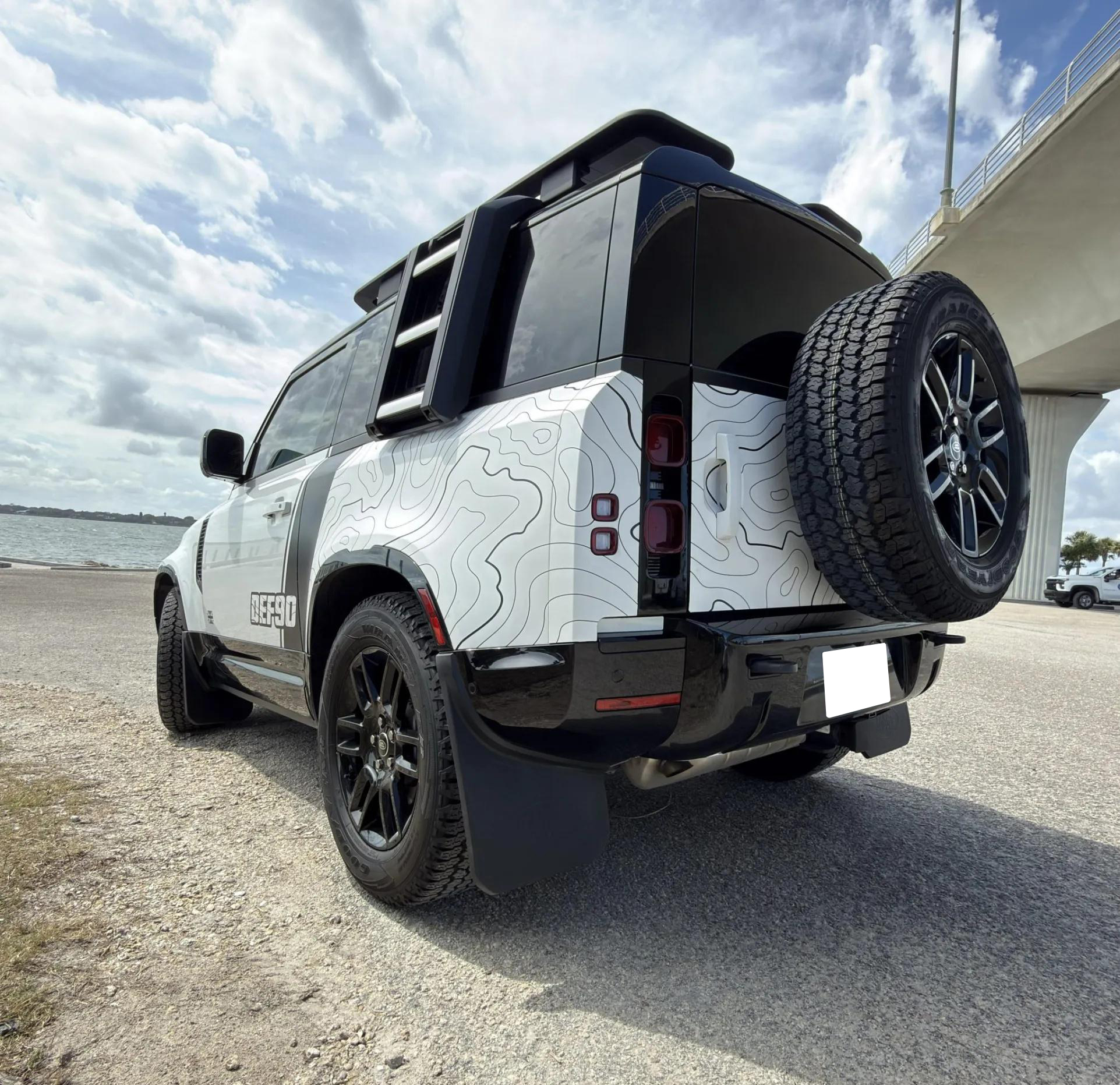 2023 Land Rover Defender 90 Trophy Edition