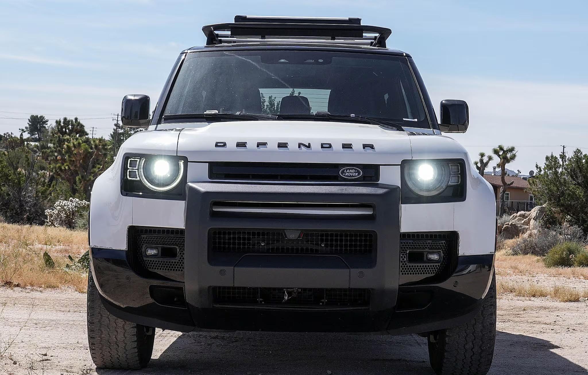 2023 Land Rover Defender 90 X-Dynamic SE Trophy Edition