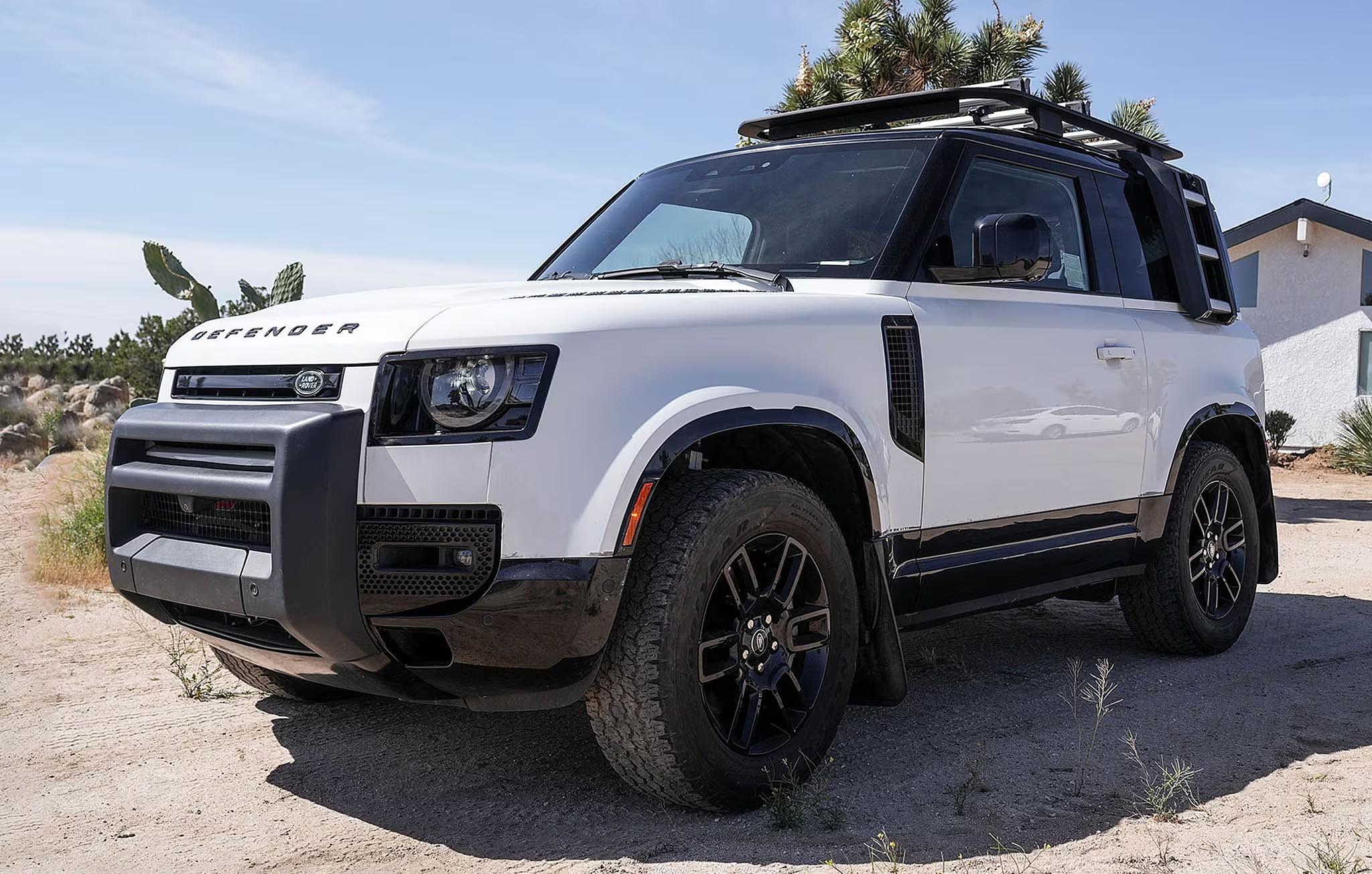 2023 Land Rover Defender 90 X-Dynamic SE Trophy Edition