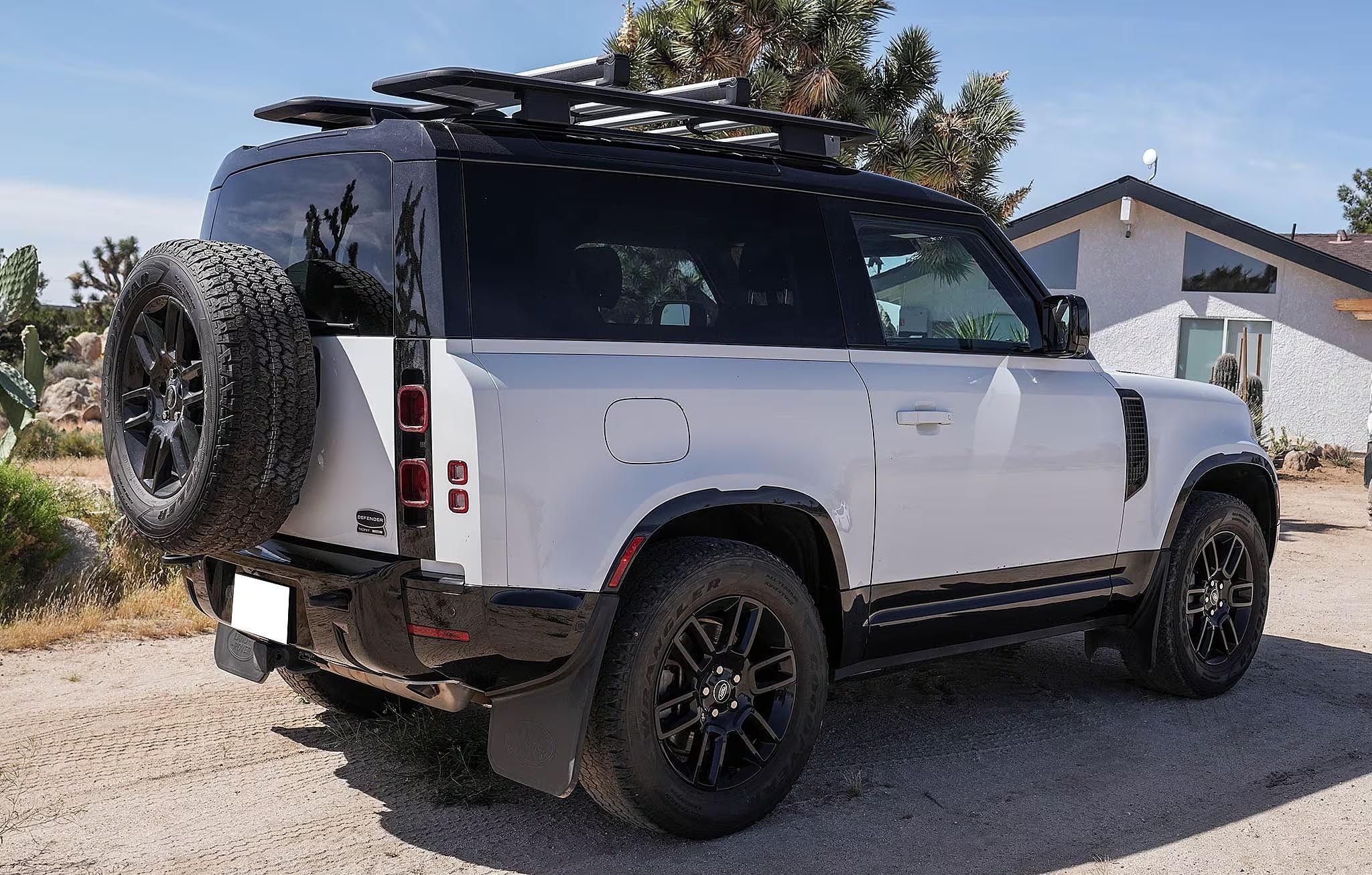 2023 Land Rover Defender 90 X-Dynamic SE Trophy Edition