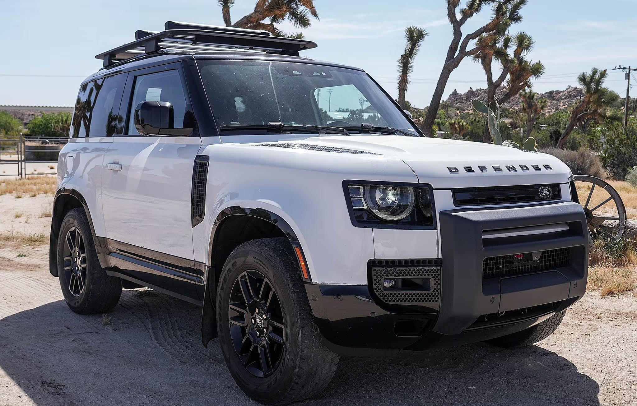 2023 Land Rover Defender 90 X-Dynamic SE Trophy Edition