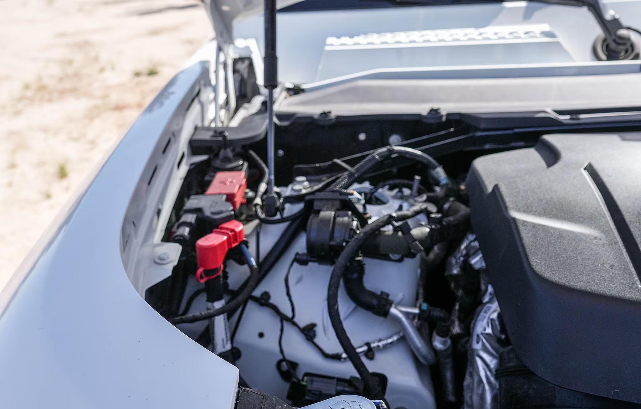 2023 Land Rover Defender 90 X-Dynamic SE Trophy Edition