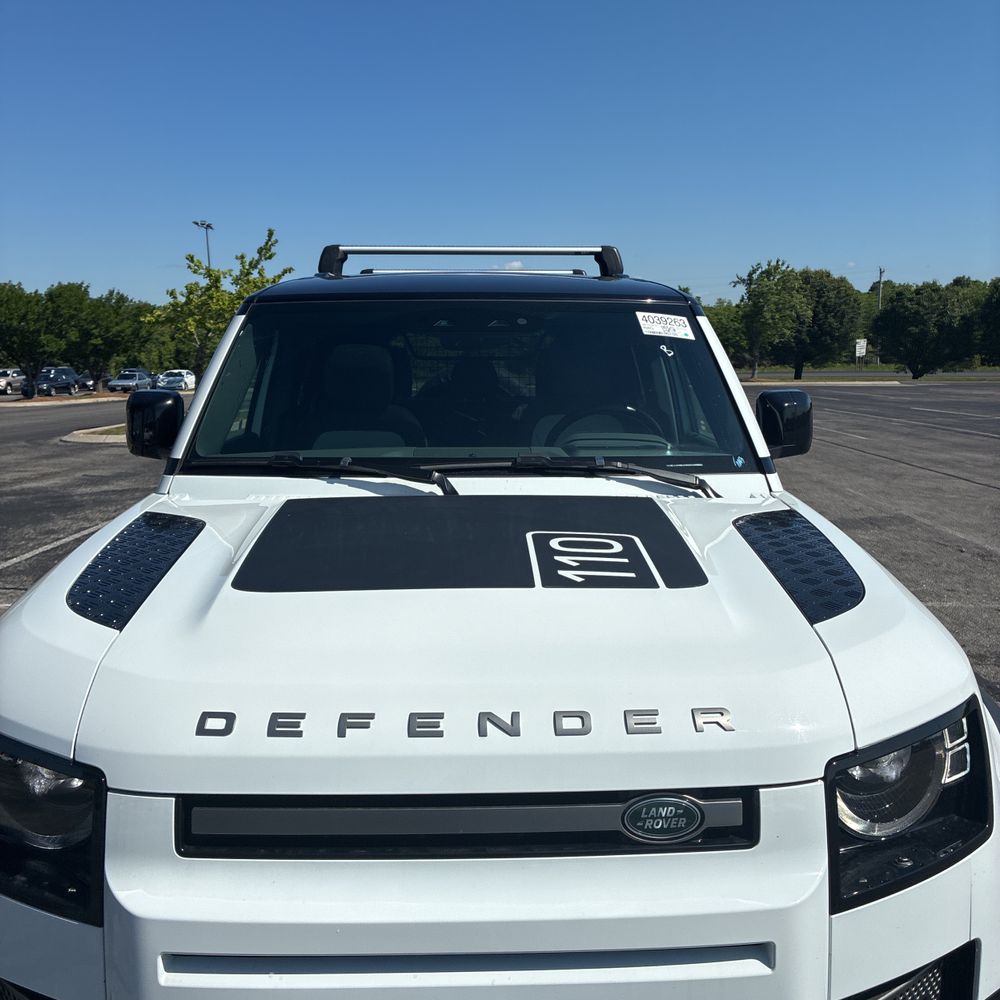 2023 Land Rover Defender 110 X-Dynamic SE