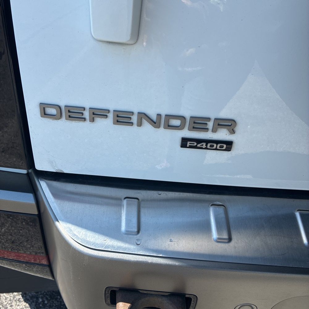 2023 Land Rover Defender 110 X-Dynamic SE