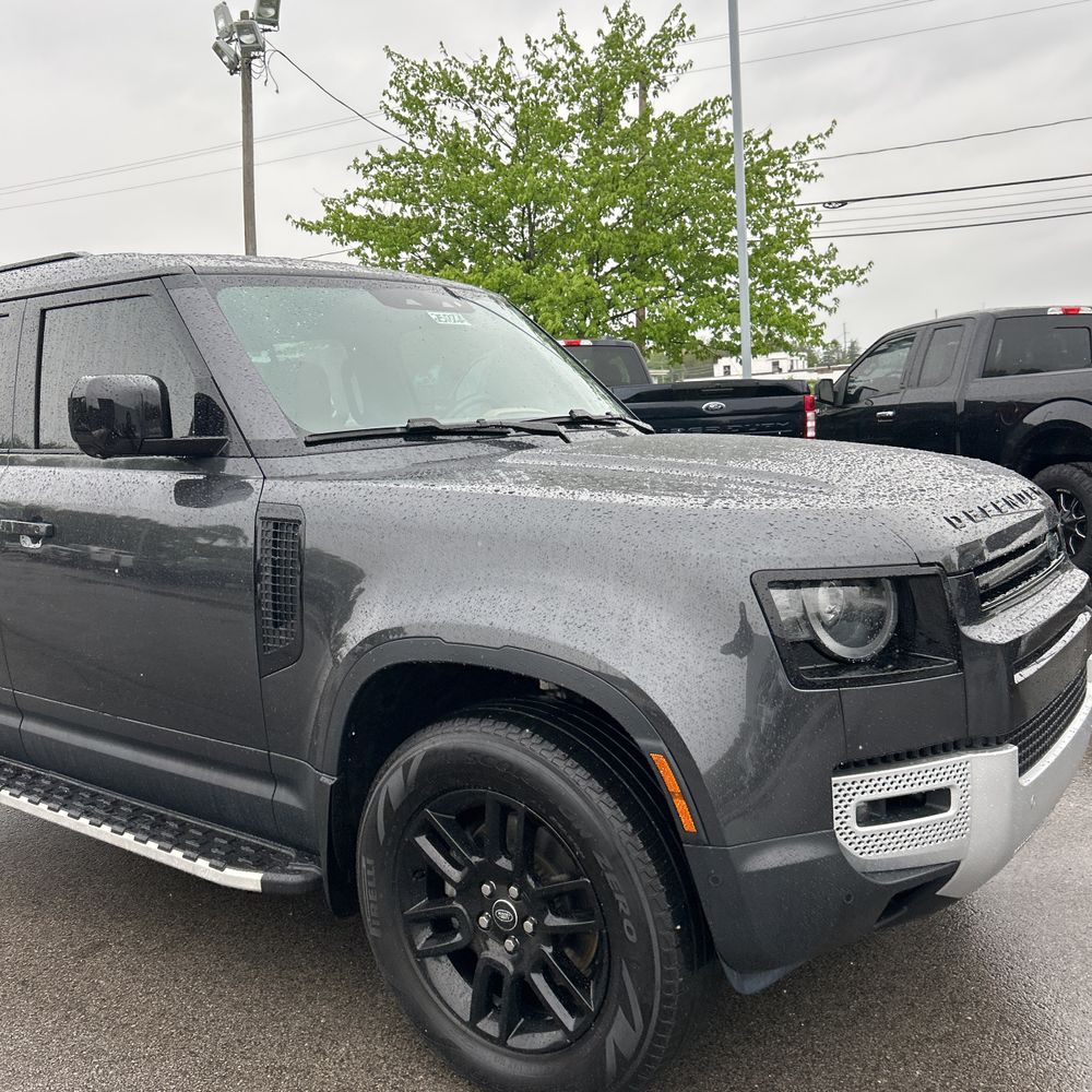2025 Land Rover Defender 110 P300 S