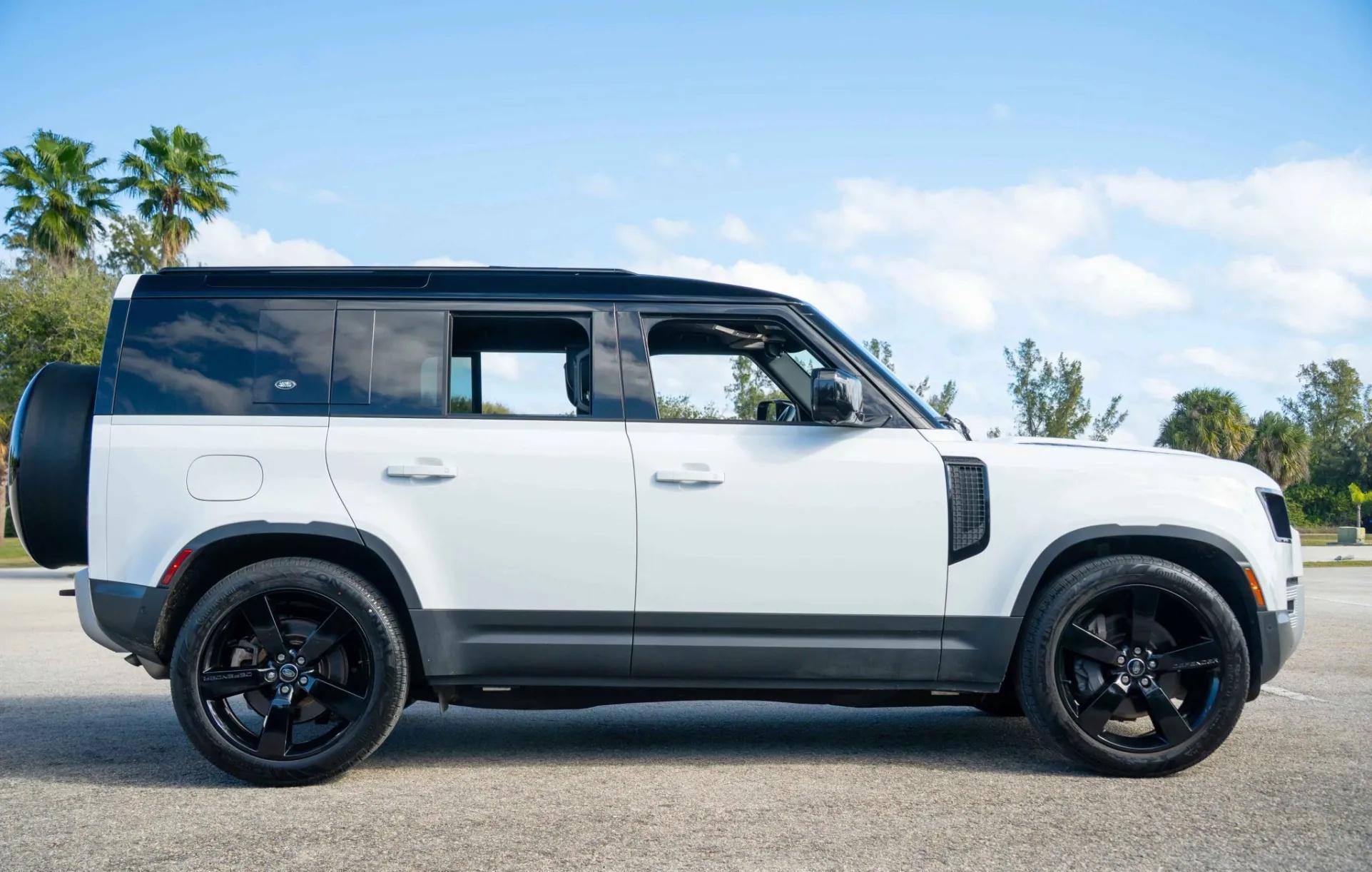 2023 Land Rover Defender 110 S