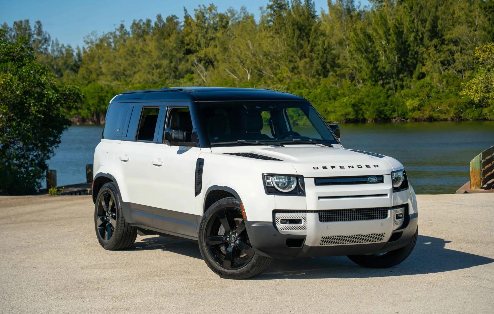 2023 Land Rover Defender 110 S