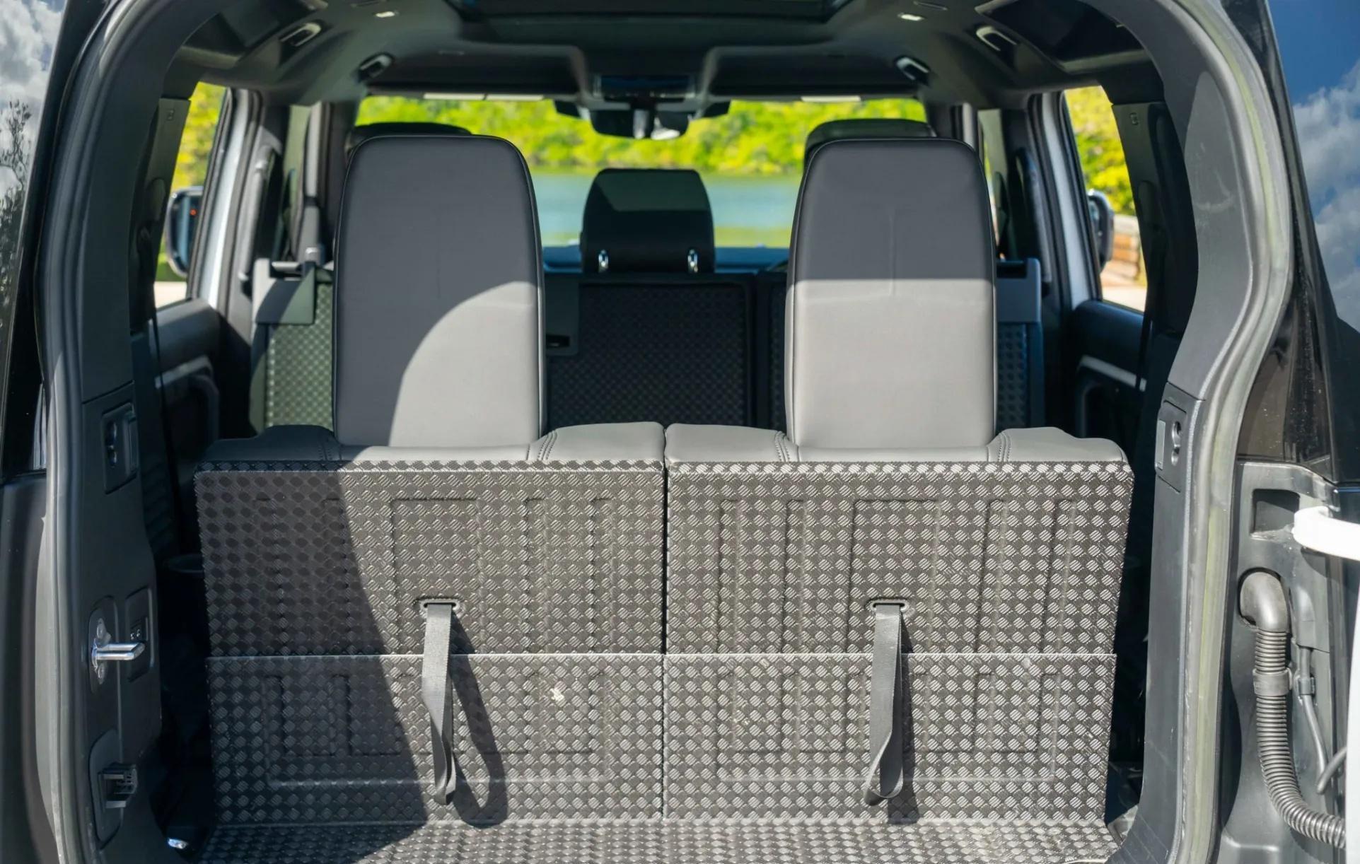 2023 Land Rover Defender 110 S