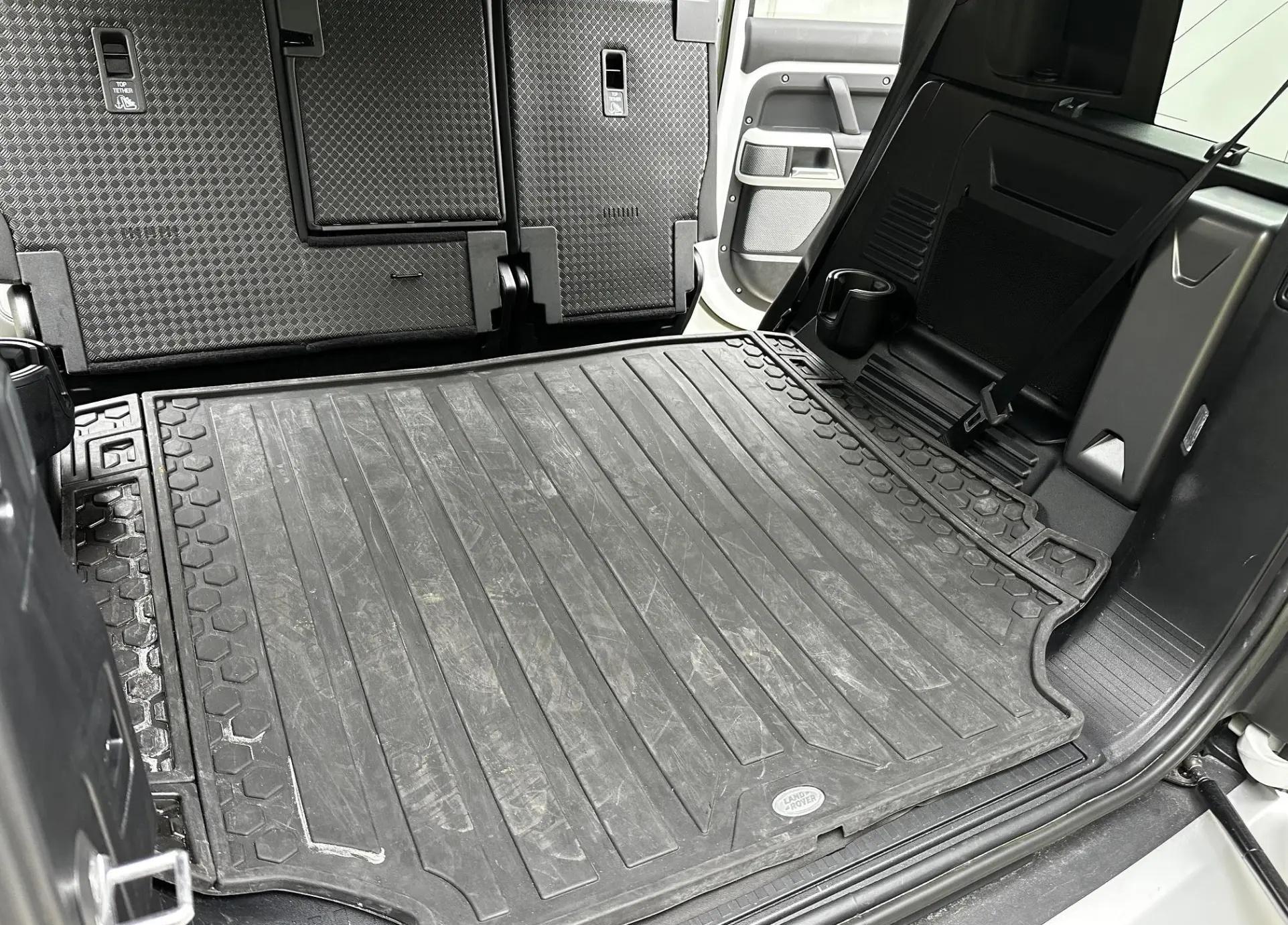 2023 Land Rover Defender 110 S