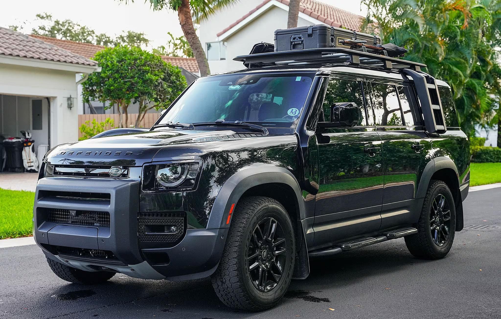 2023 Land Rover Defender 130 SE Trophy Edition
