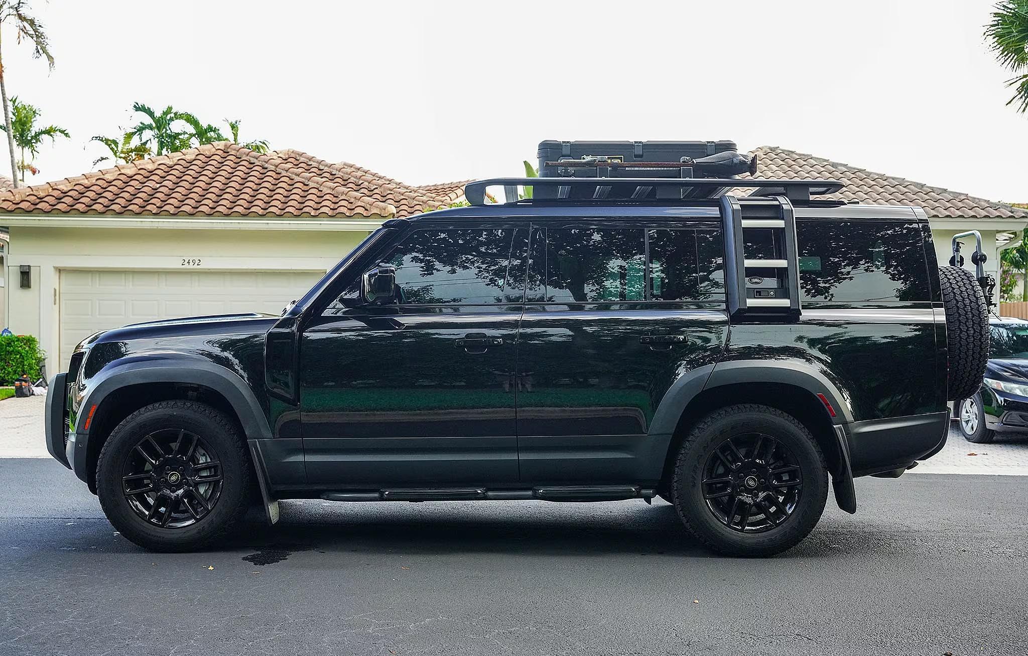 2023 Land Rover Defender 130 SE Trophy Edition