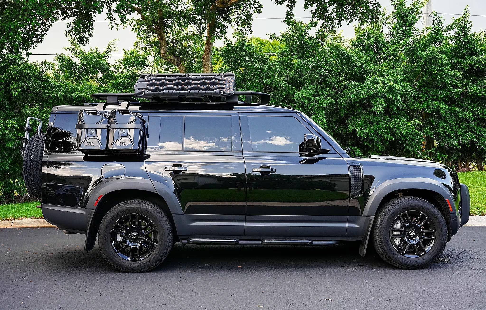 2023 Land Rover Defender 130 SE Trophy Edition