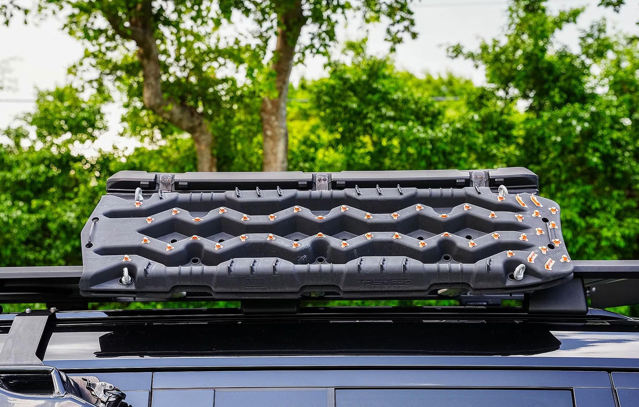 2023 Land Rover Defender 130 SE Trophy Edition