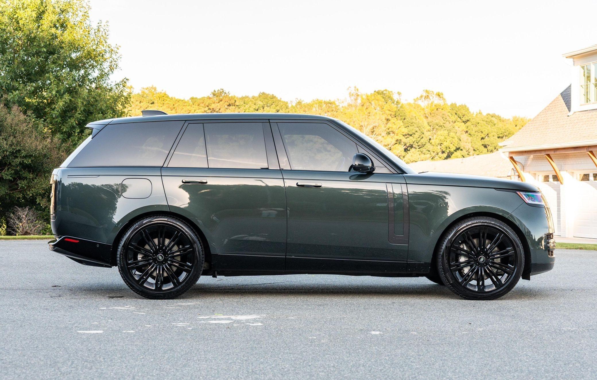 2023 Land Rover Range Rover P530 SE