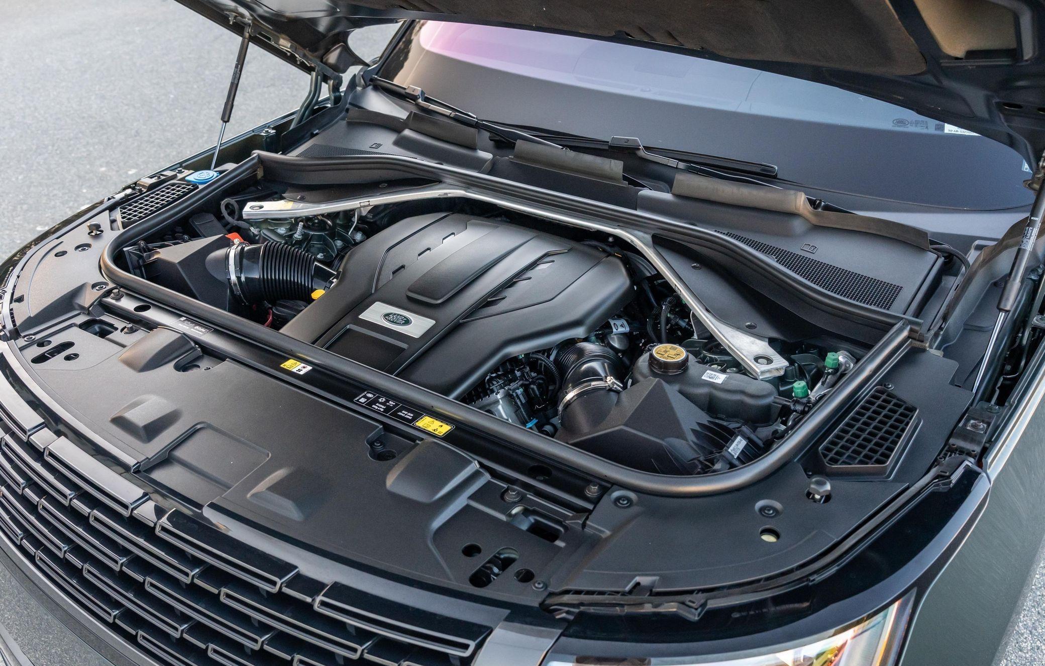 2023 Land Rover Range Rover P530 SE