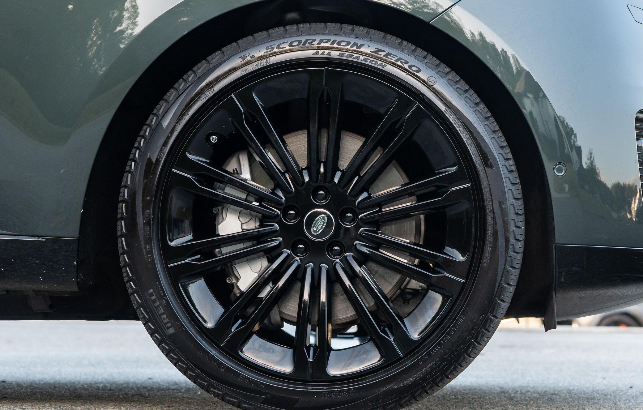 2023 Land Rover Range Rover P530 SE