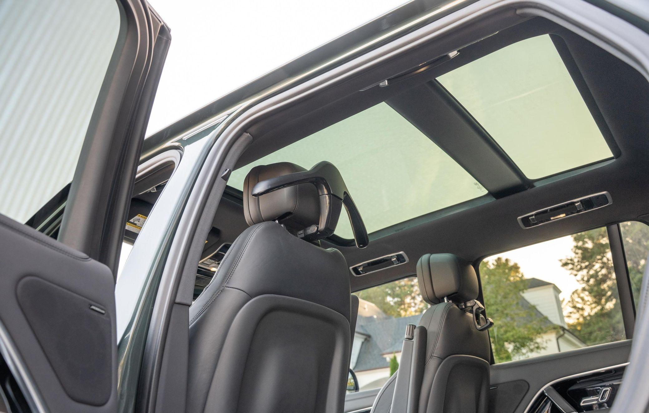 2023 Land Rover Range Rover P530 SE