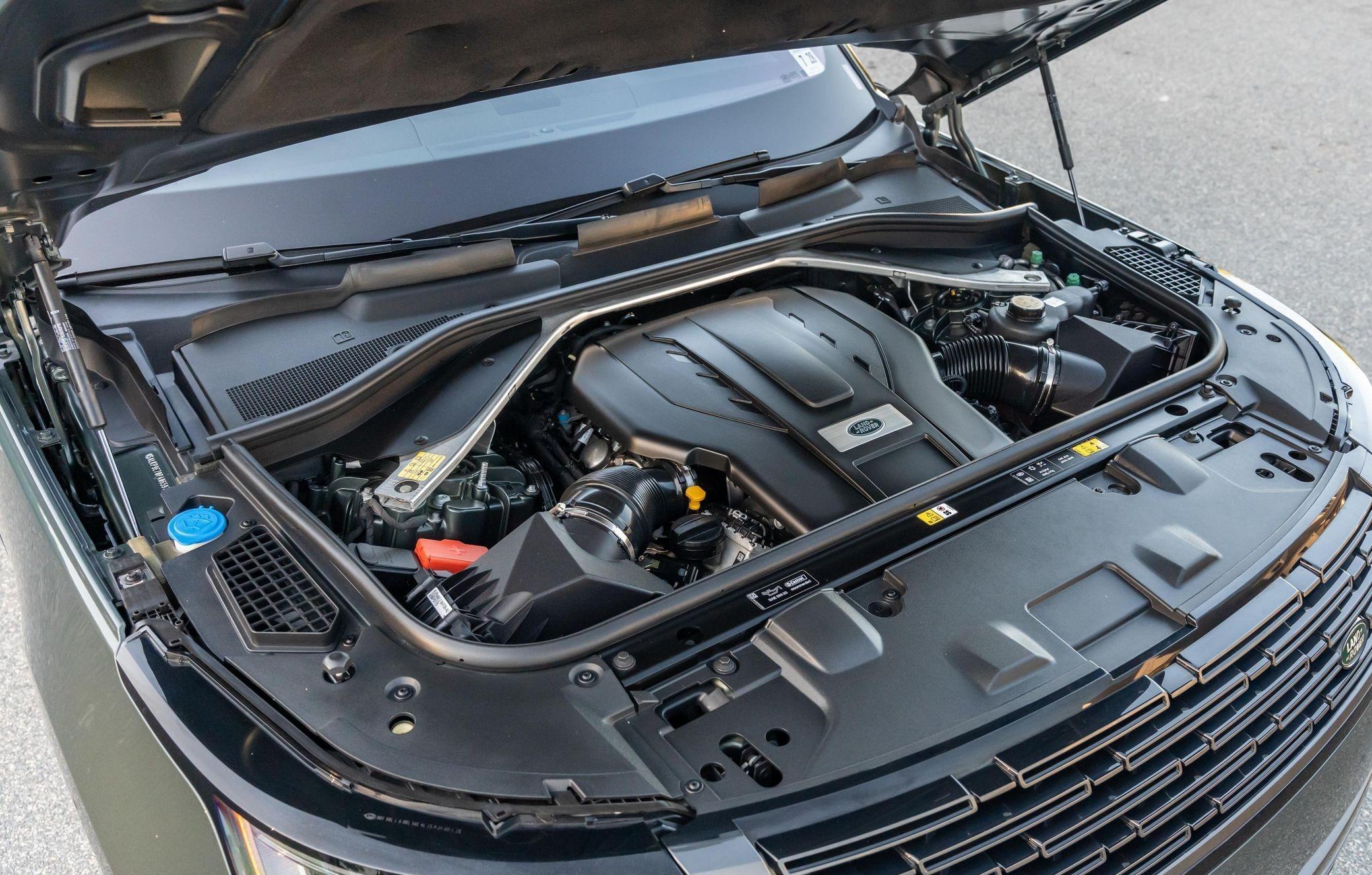 2023 Land Rover Range Rover P530 SE