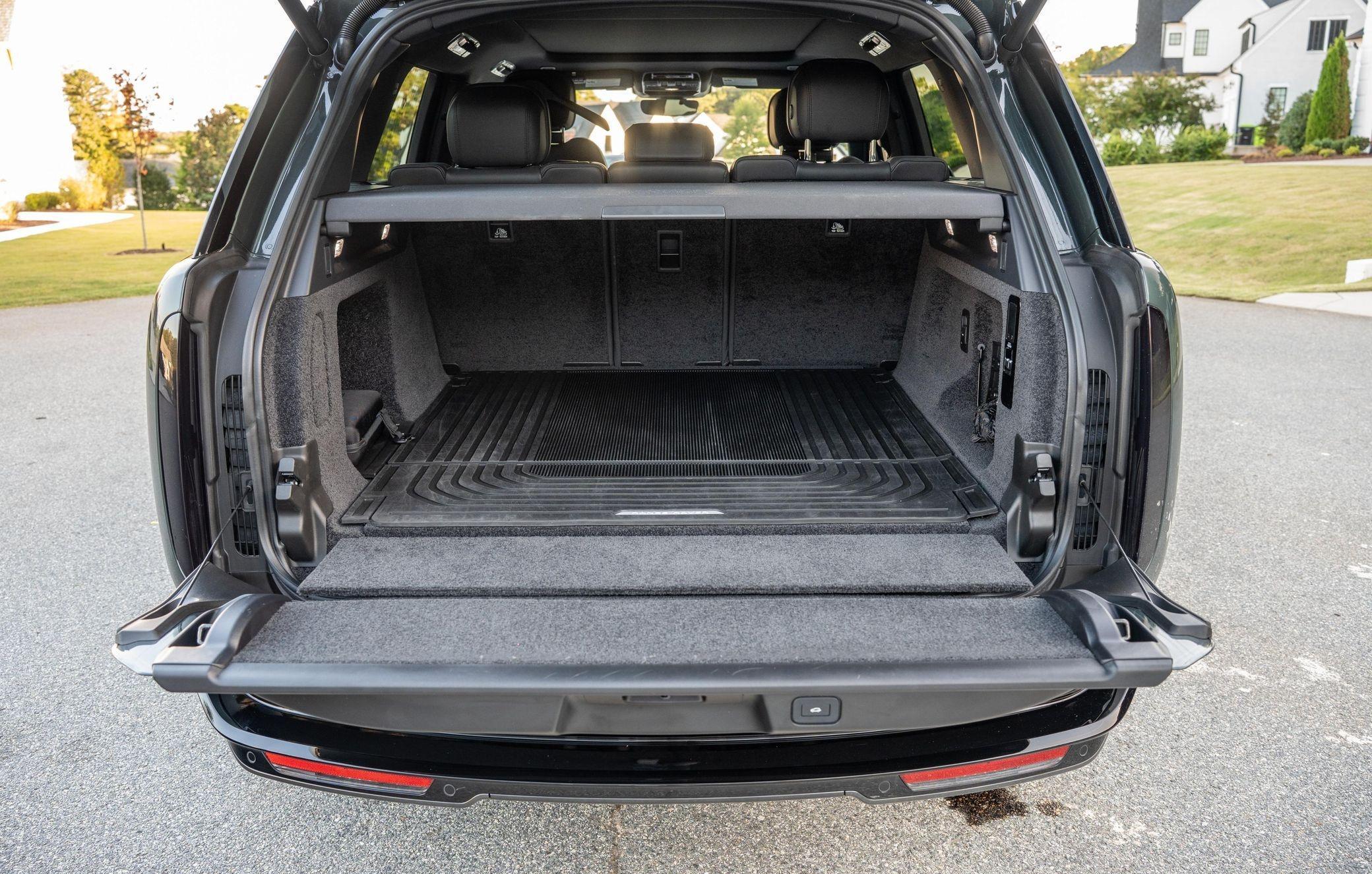 2023 Land Rover Range Rover P530 SE